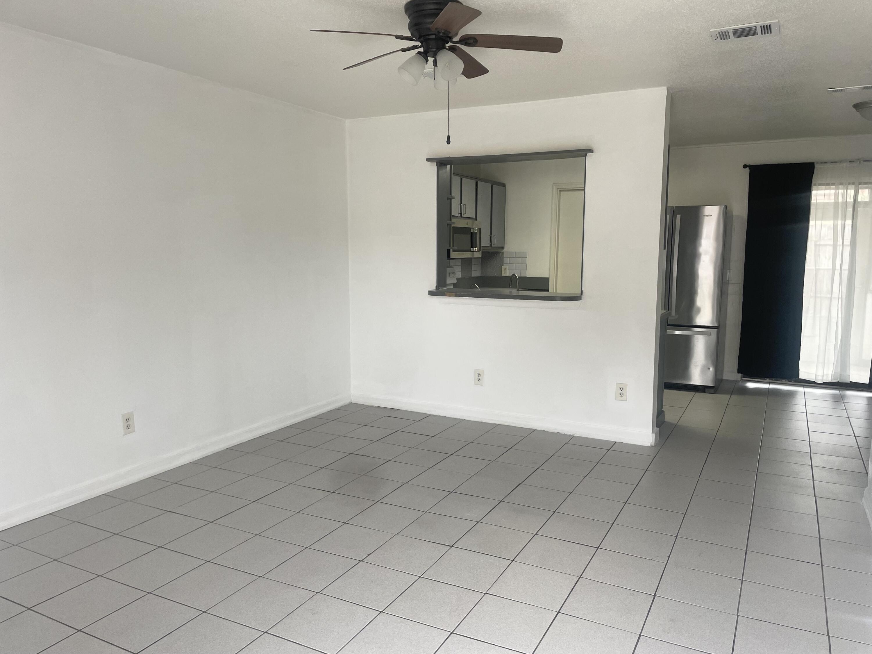 INDIAN HILLS - Residential Lease