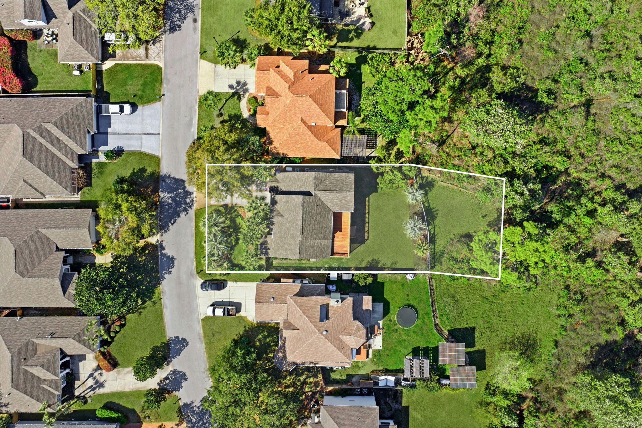 PELICAN BAY - Residential