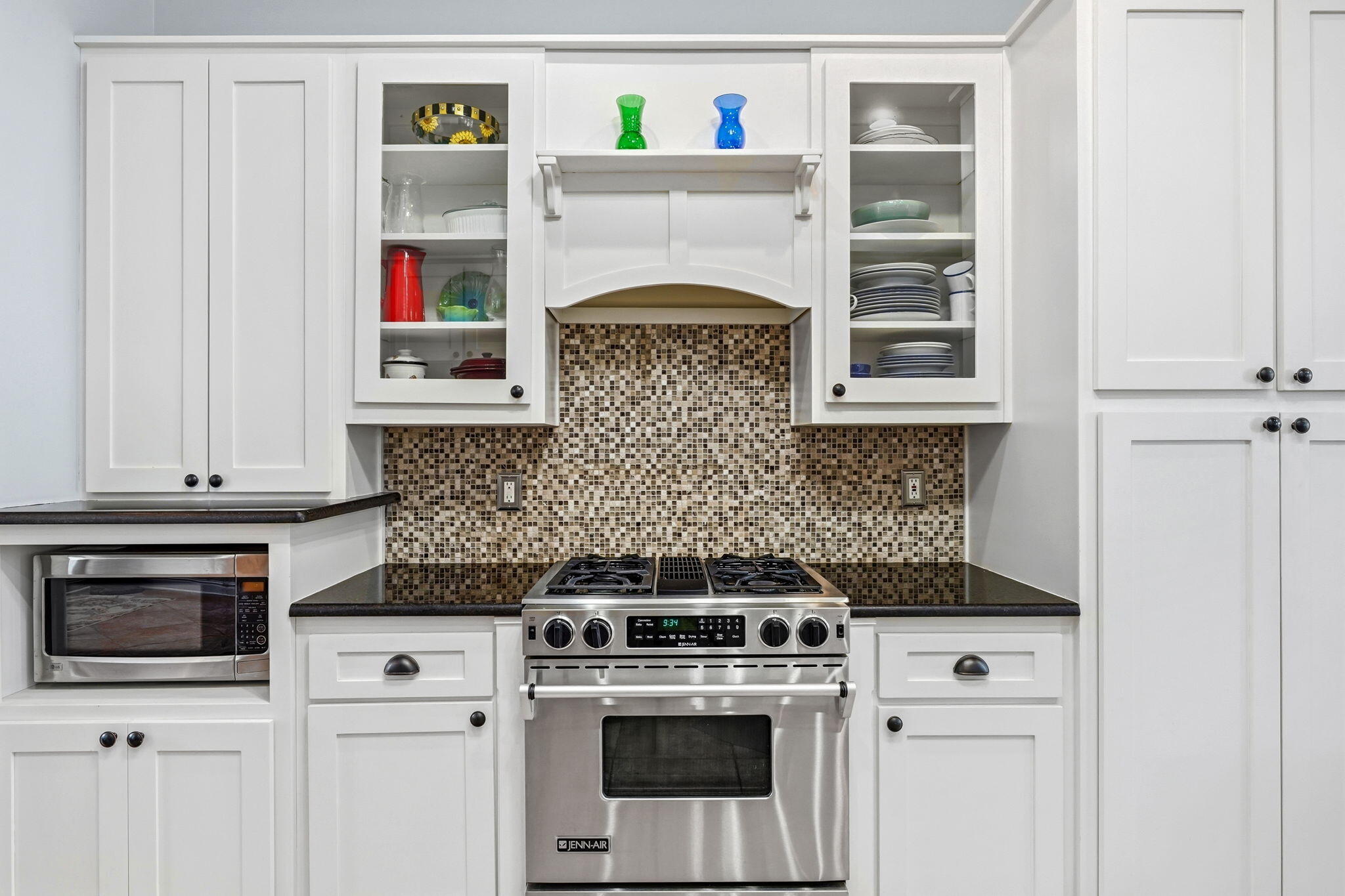 PELICAN BAY - Residential