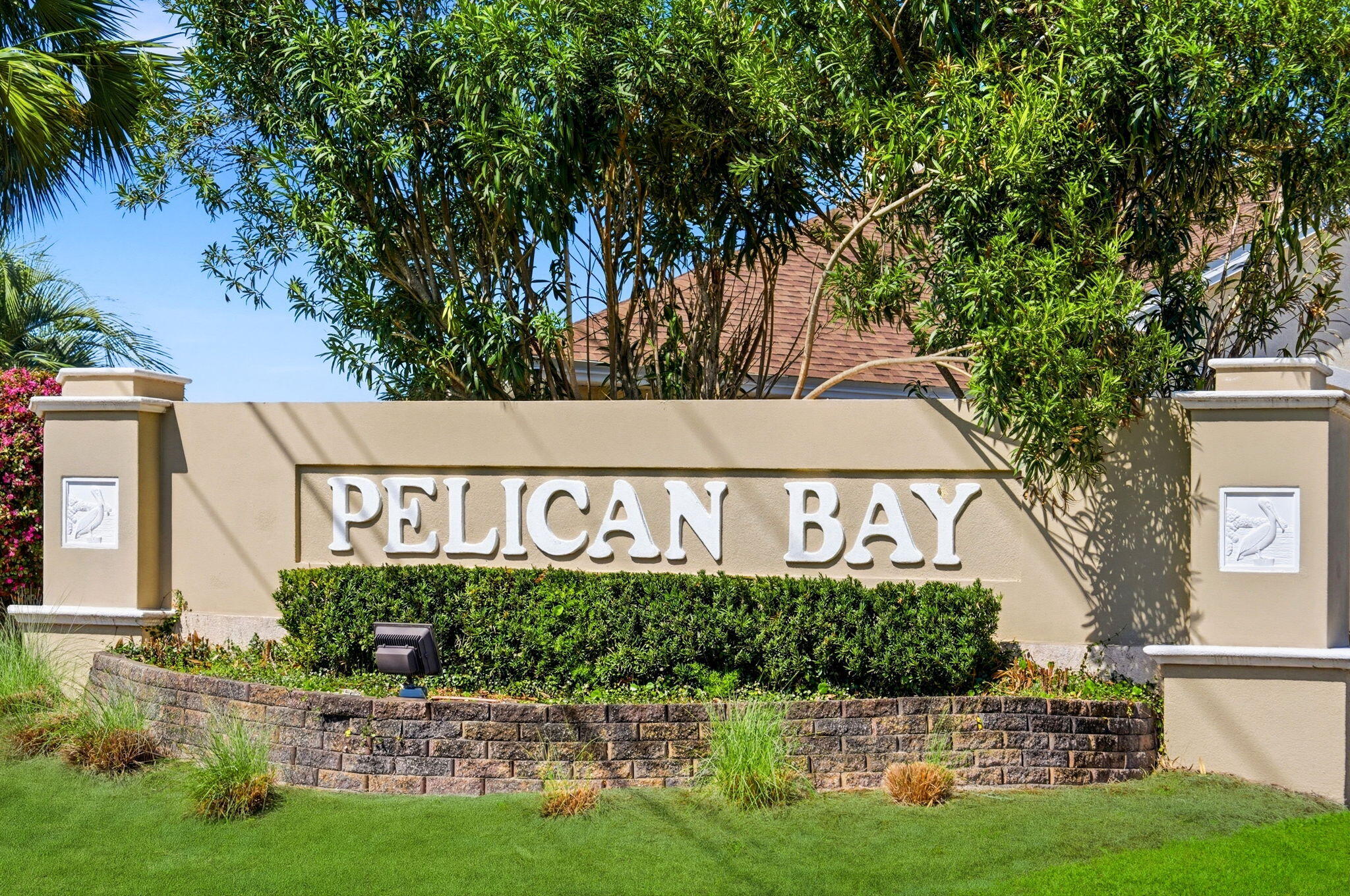 PELICAN BAY - Residential