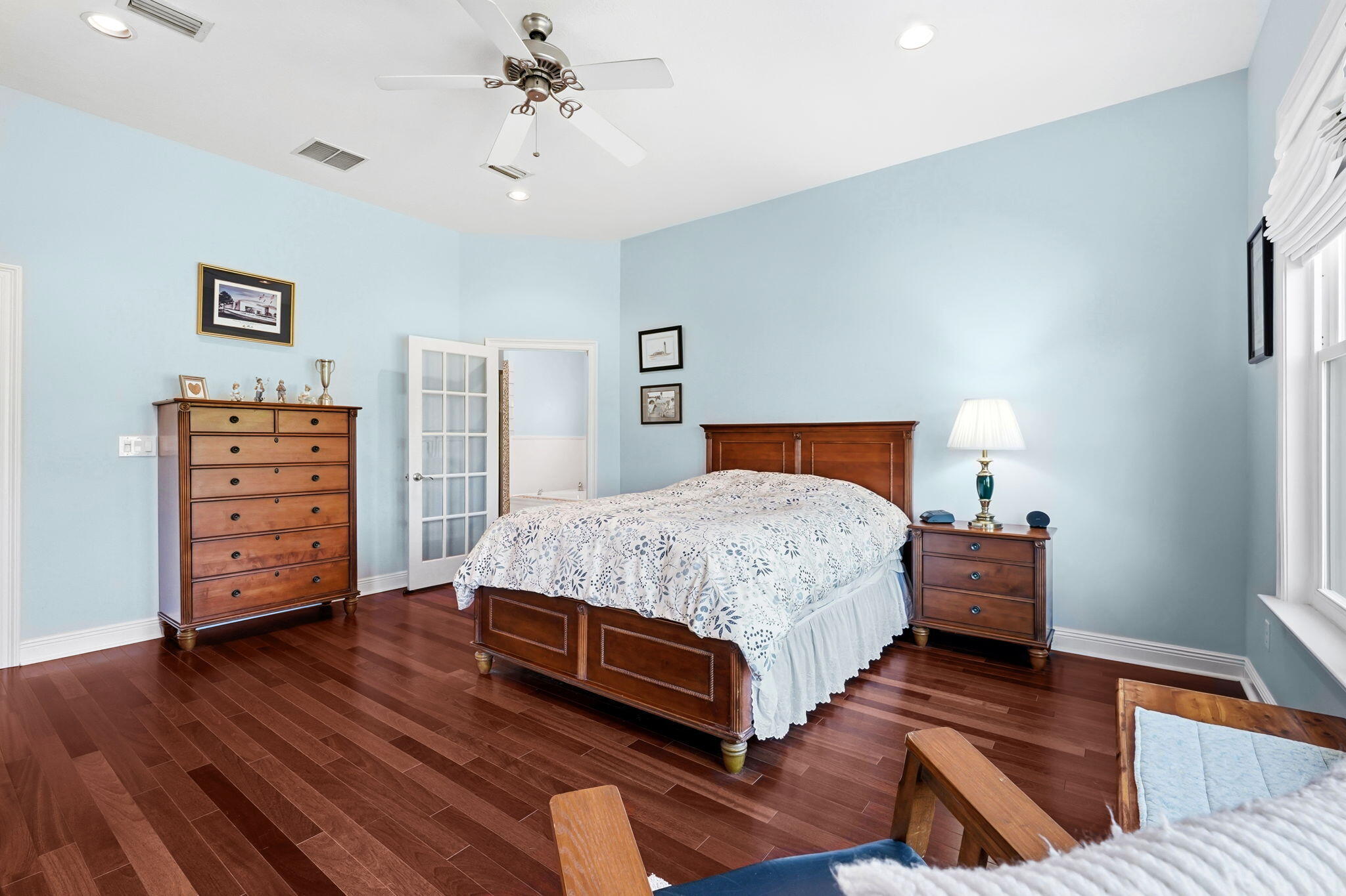 PELICAN BAY - Residential