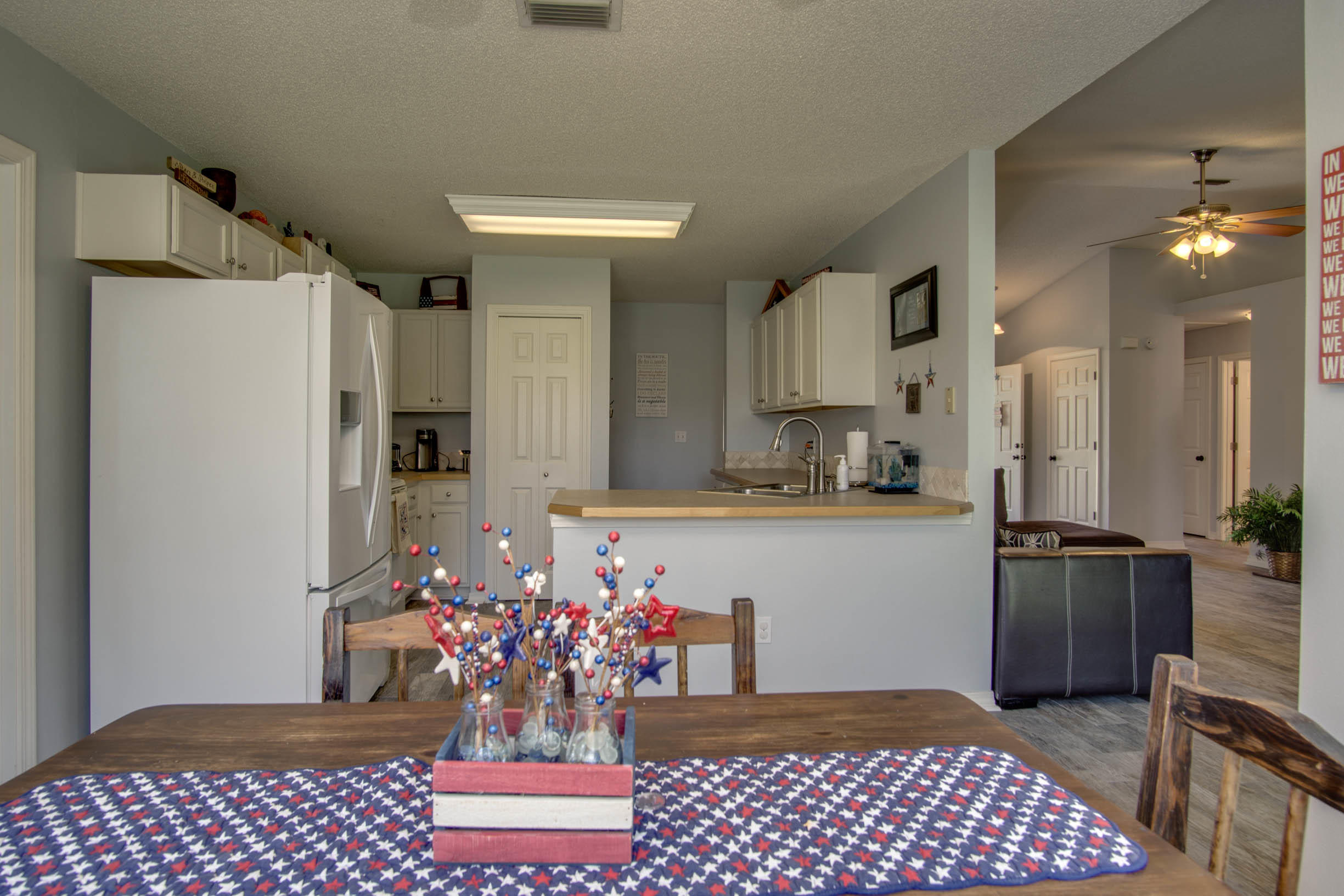 HOLLEY BY THE SEA - Residential