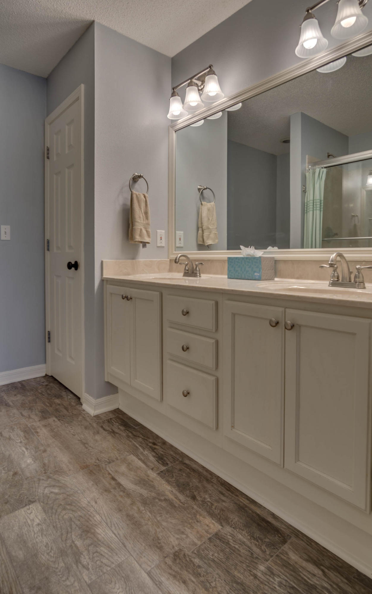 HOLLEY BY THE SEA - Residential