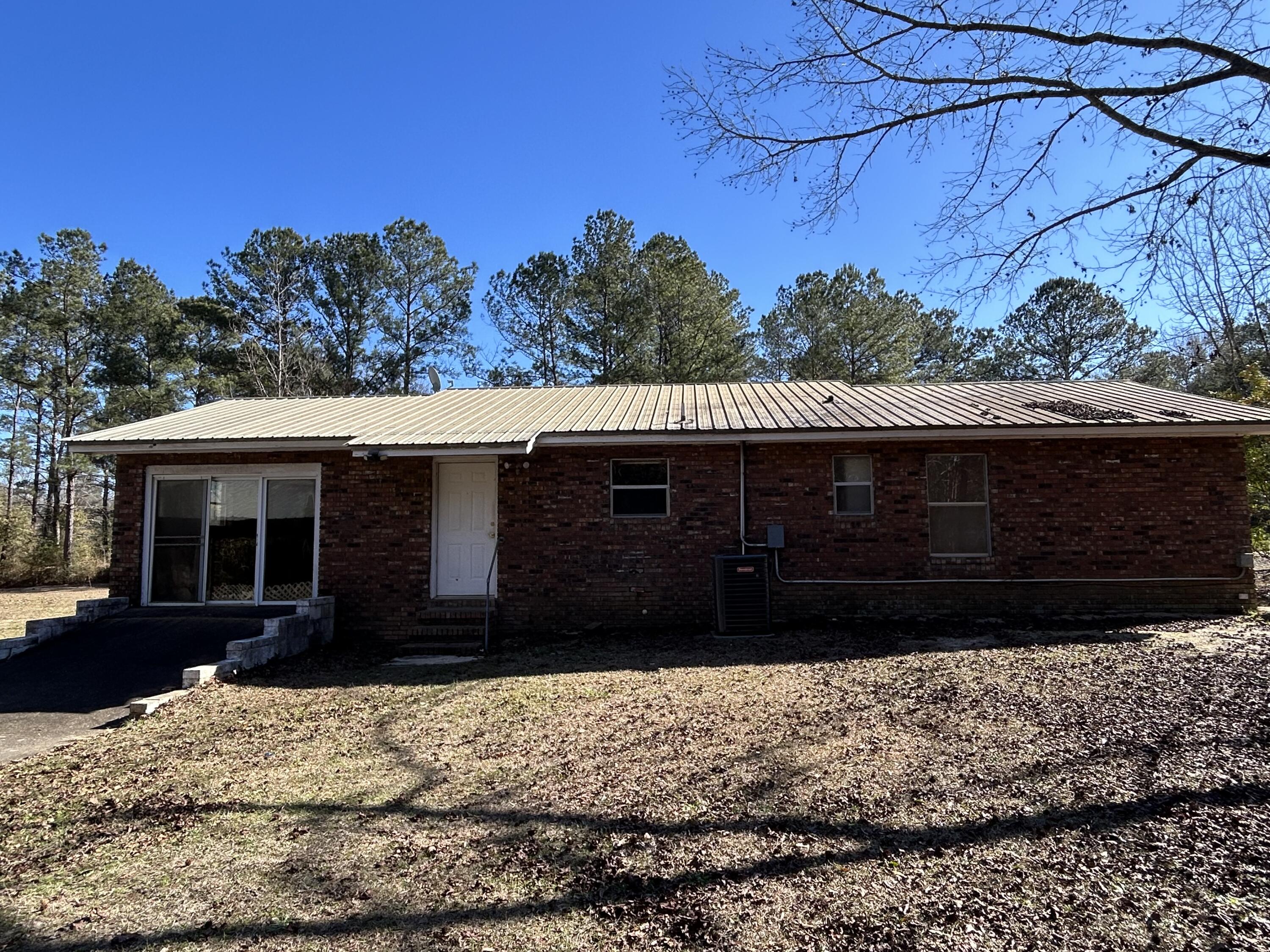 NO RECORDED SUBDIVISION - Residential