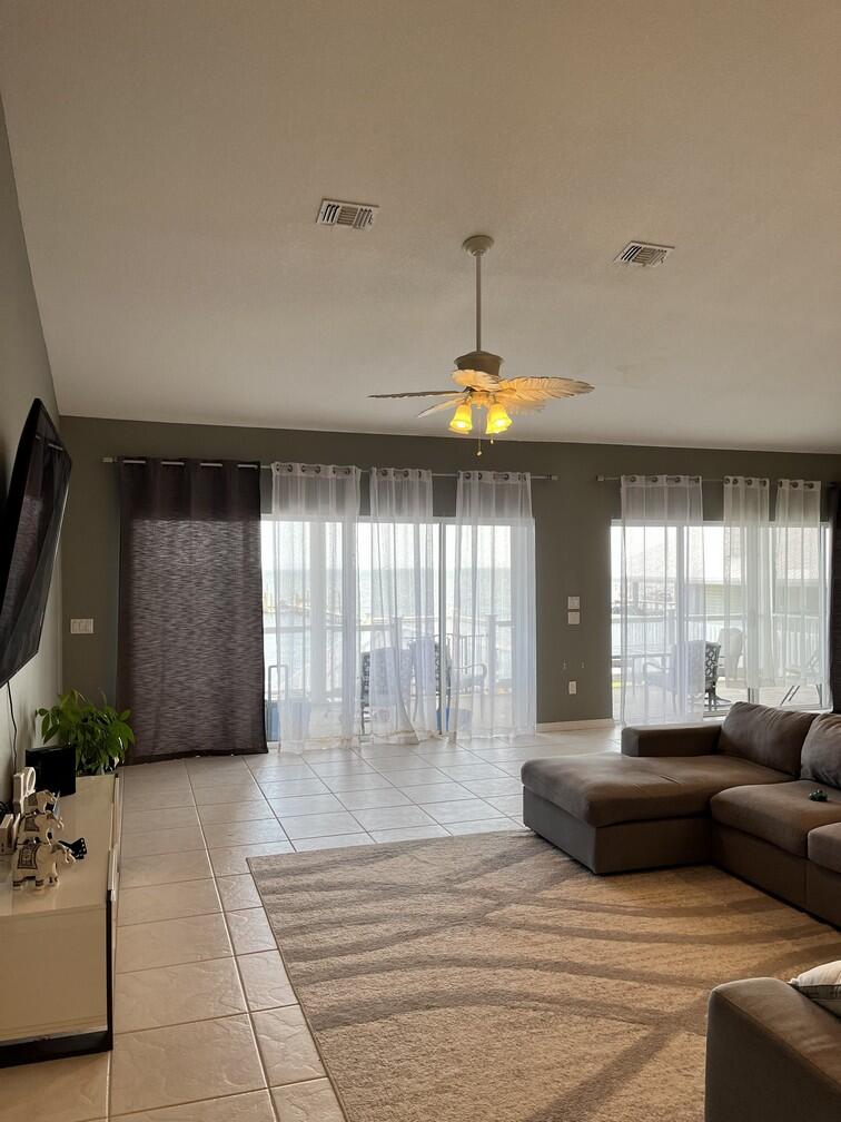 4881 Soundside Drive