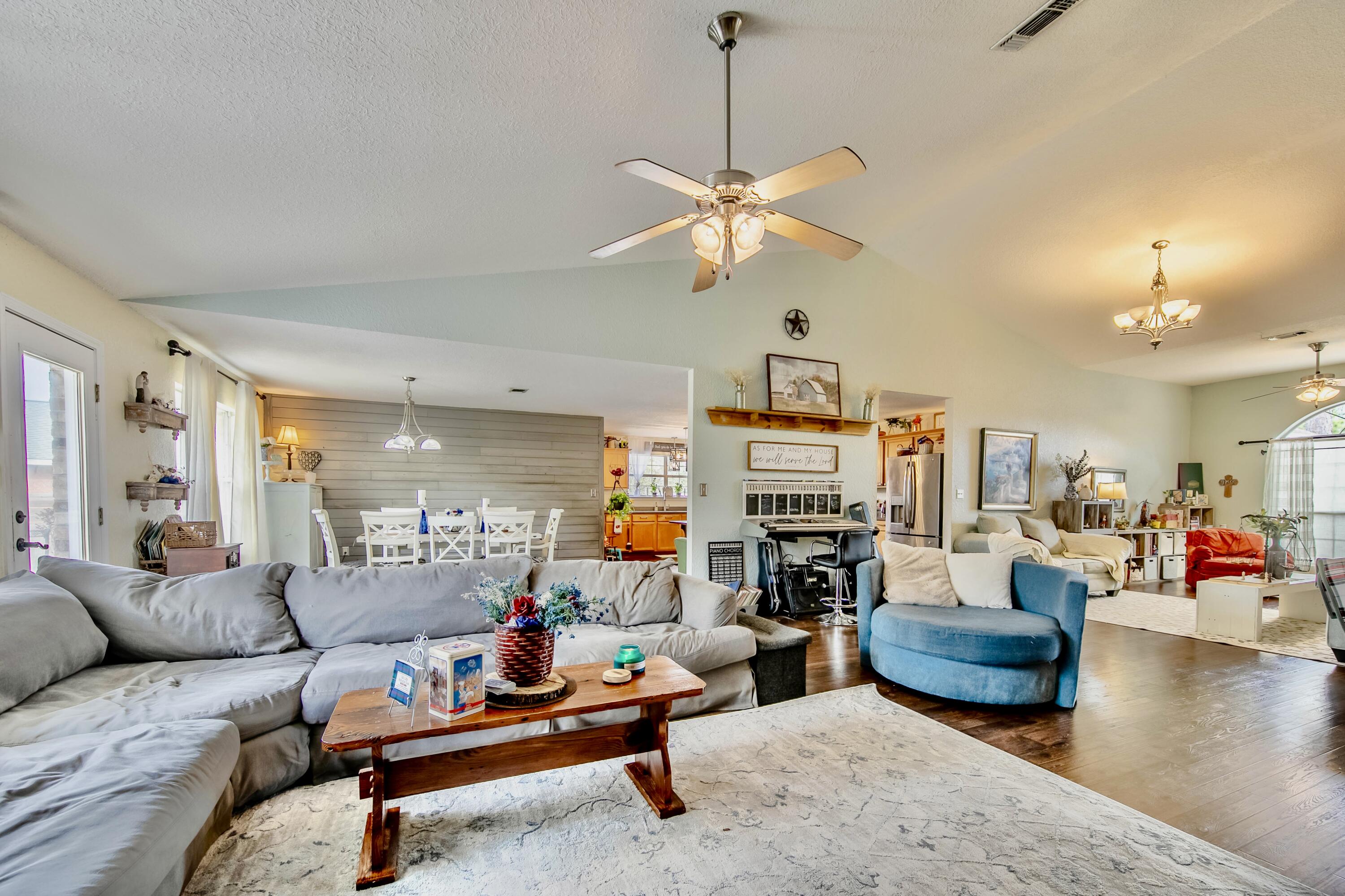 DRIFTWOOD ESTATES - Residential