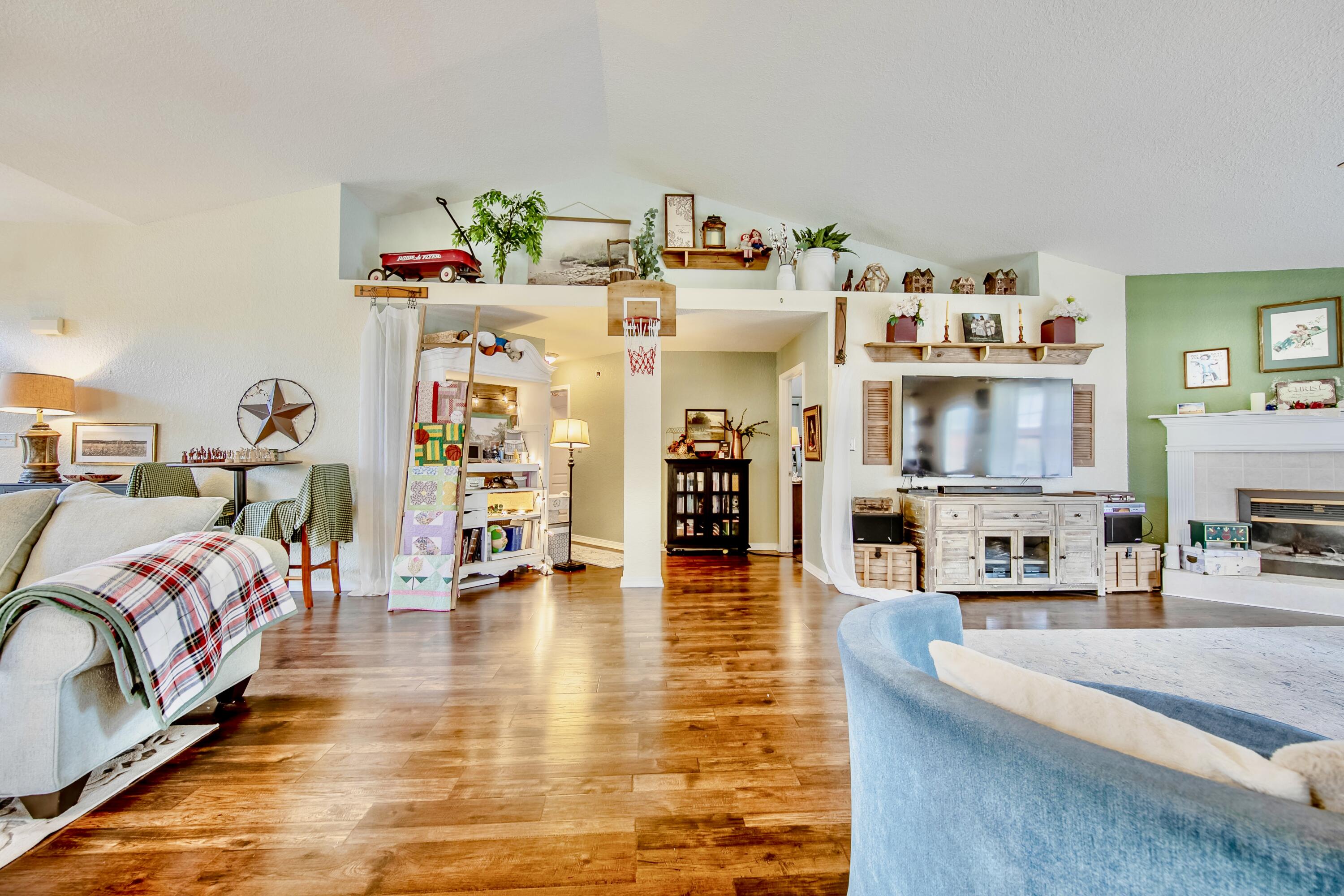 DRIFTWOOD ESTATES - Residential