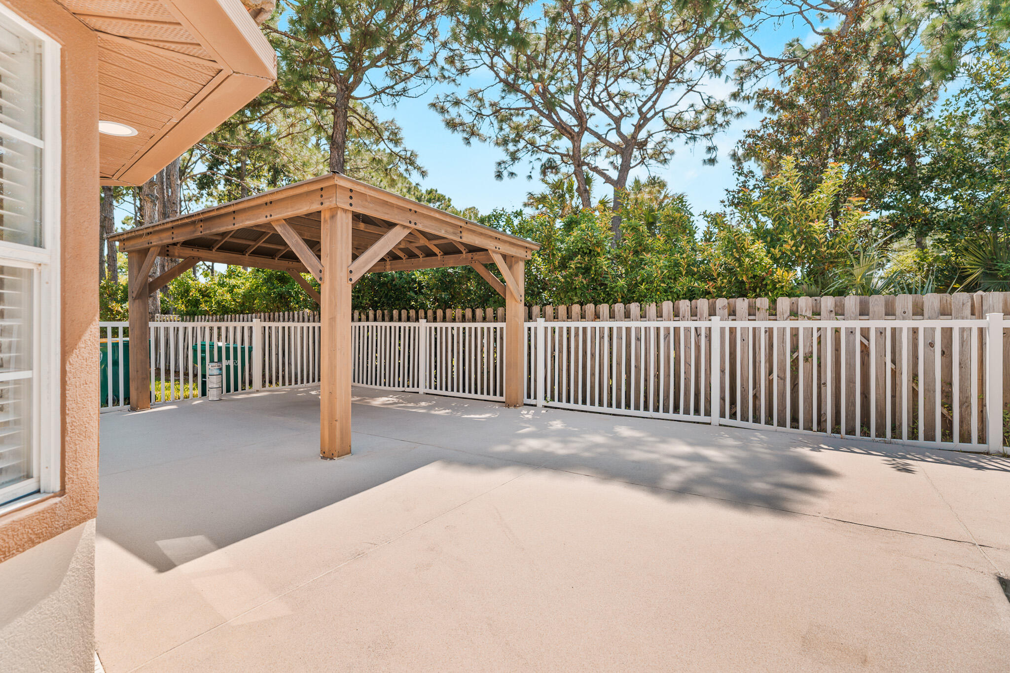 EMERALD BAY PH 1-B - Residential