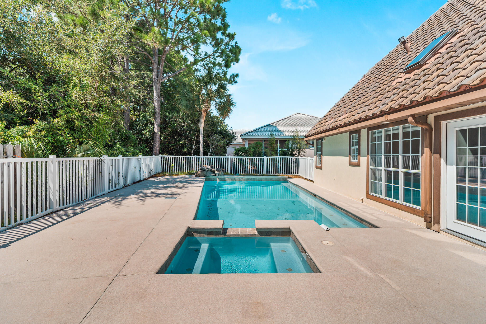 EMERALD BAY PH 1-B - Residential