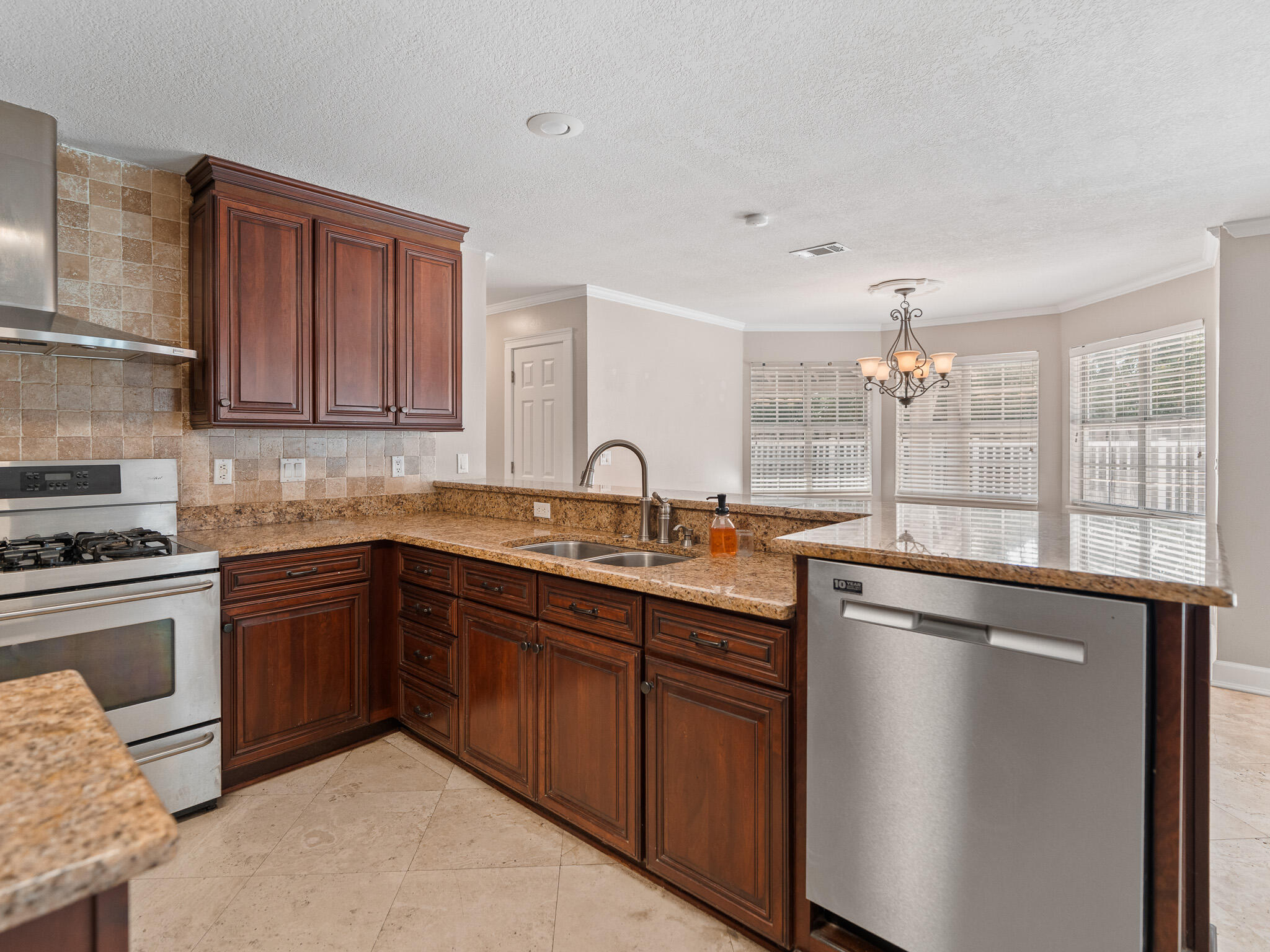 EMERALD BAY PH 1-B - Residential