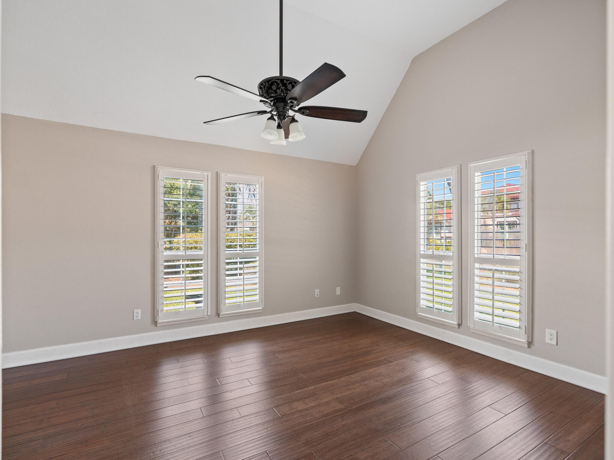 EMERALD BAY PH 1-B - Residential