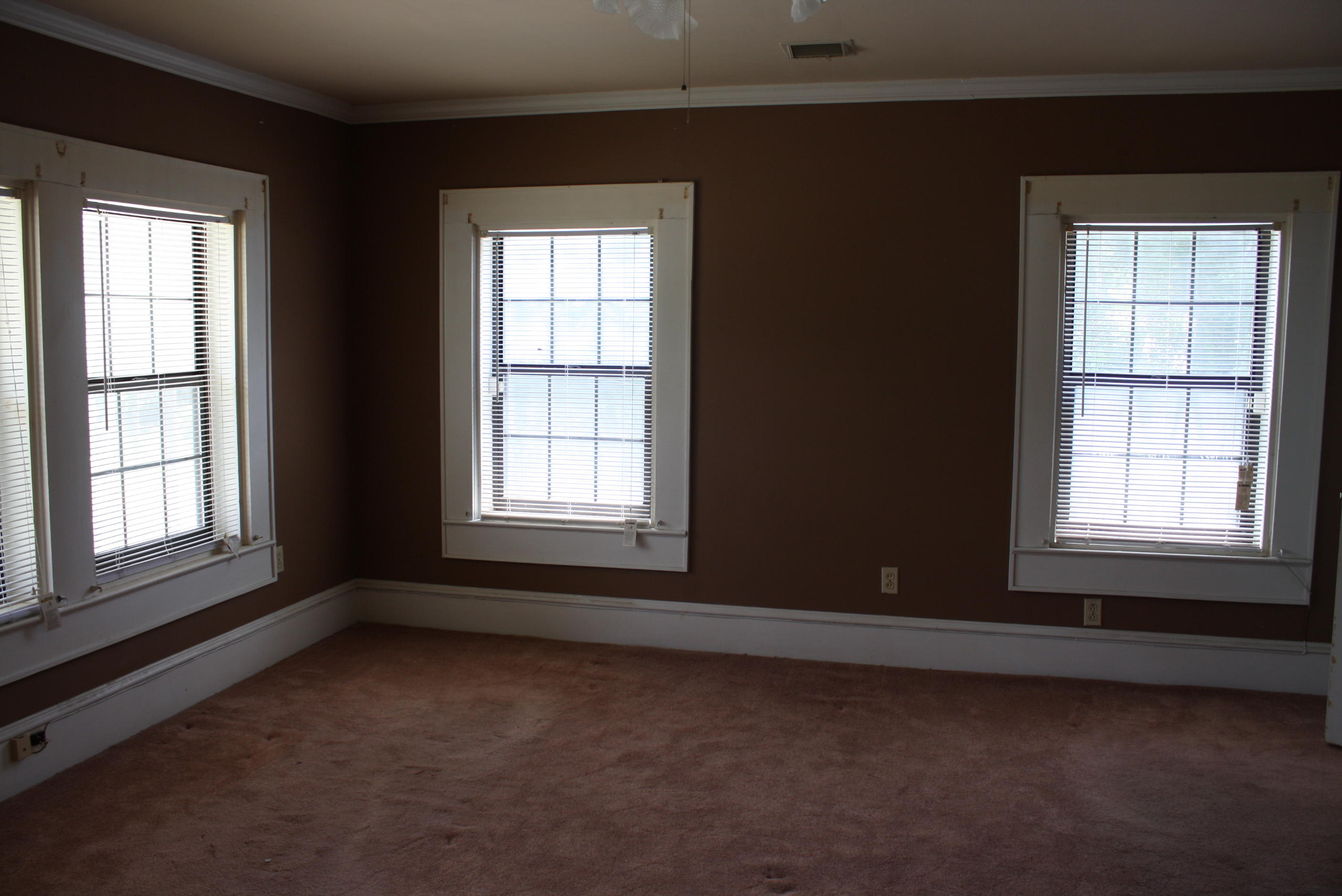 CRESTVIEW - Residential