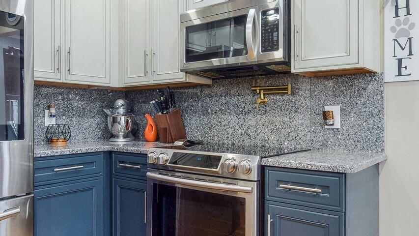 CHATEAU PRES DE LA MER - Residential