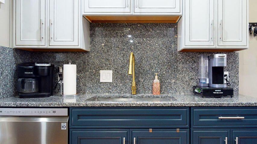 CHATEAU PRES DE LA MER - Residential