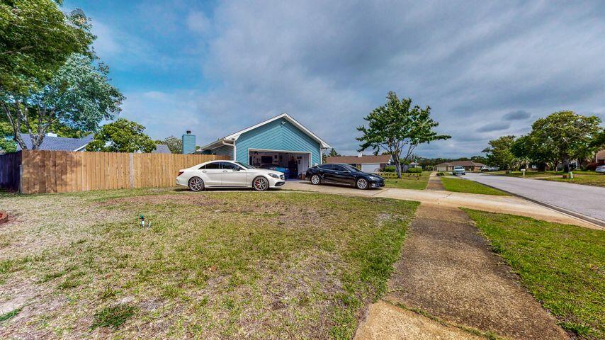 CHATEAU PRES DE LA MER - Residential