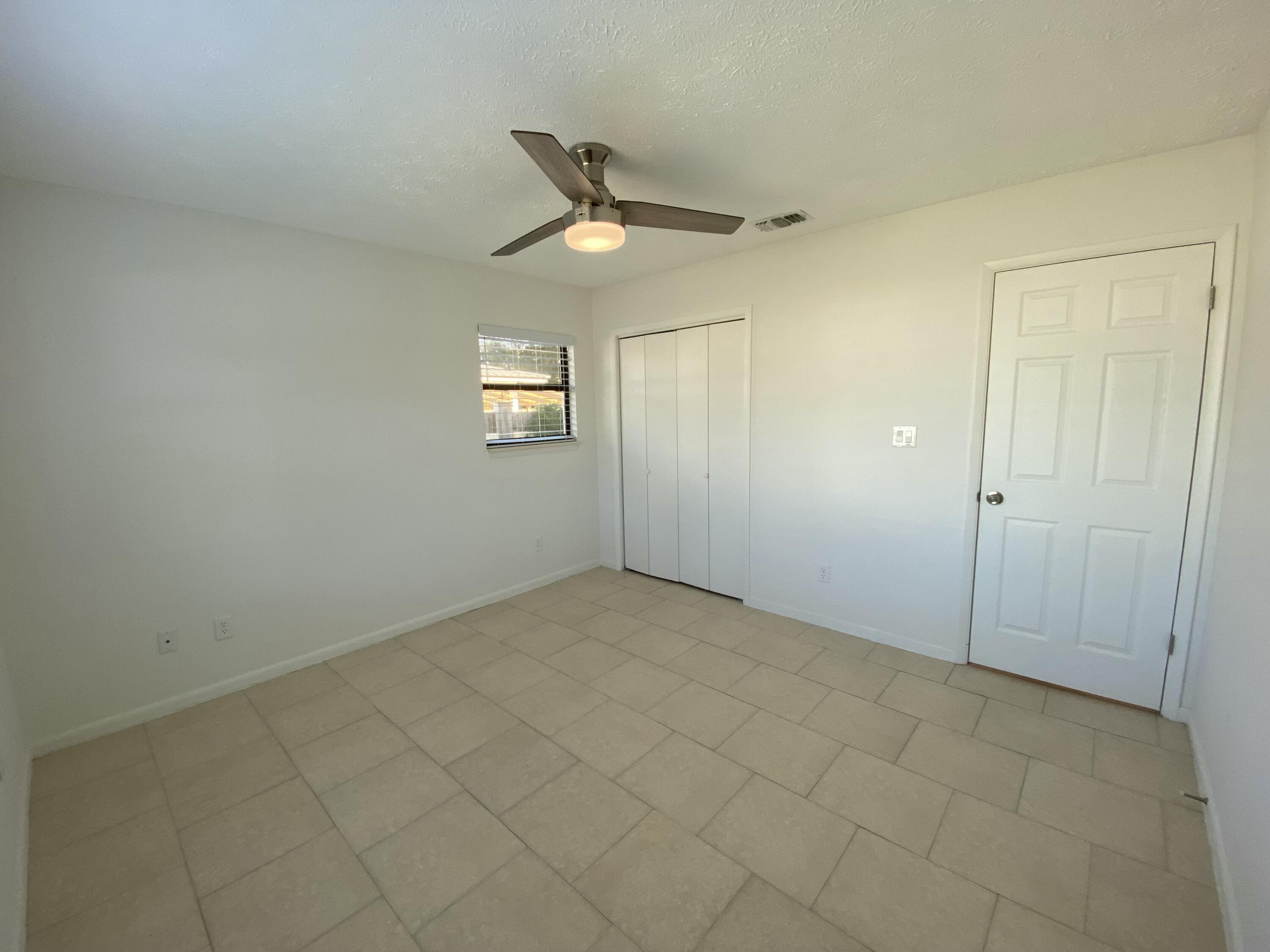 EL CENTRO BEACH - Residential Lease
