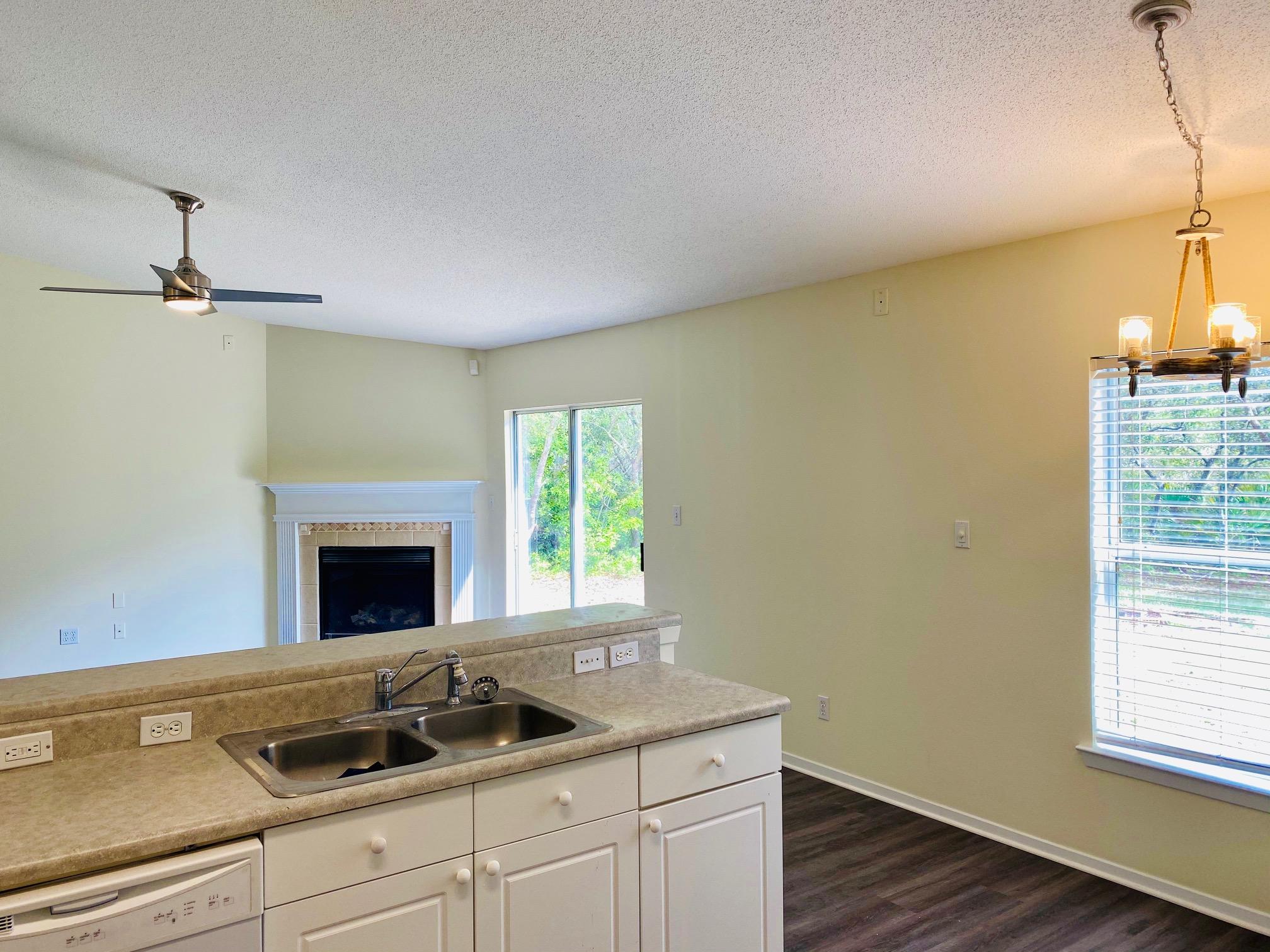 BAYOU POINT - Residential Lease