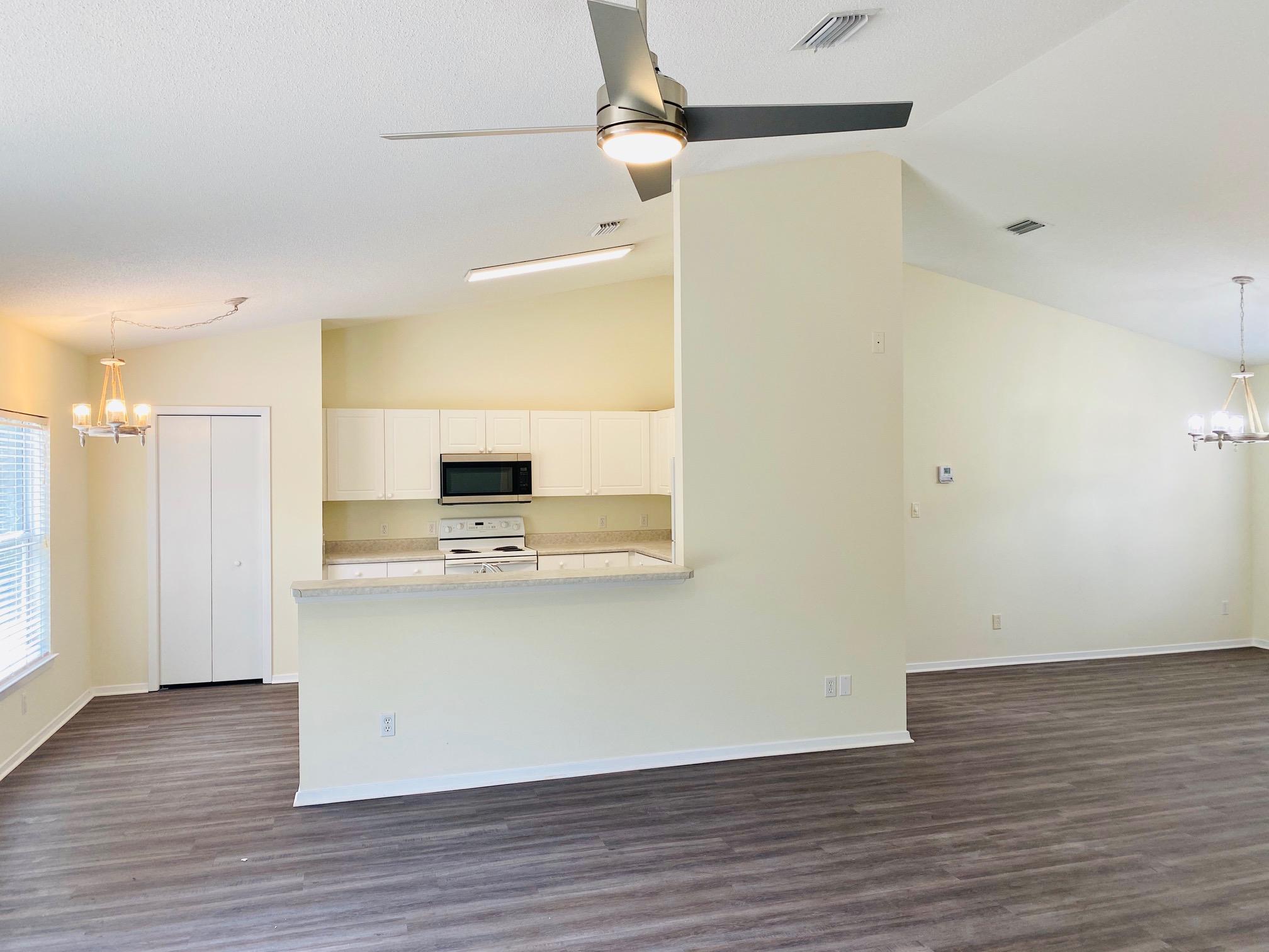 BAYOU POINT - Residential Lease