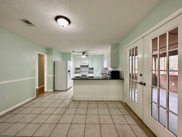 MARY ESTHER HEIGHTS - Residential Lease