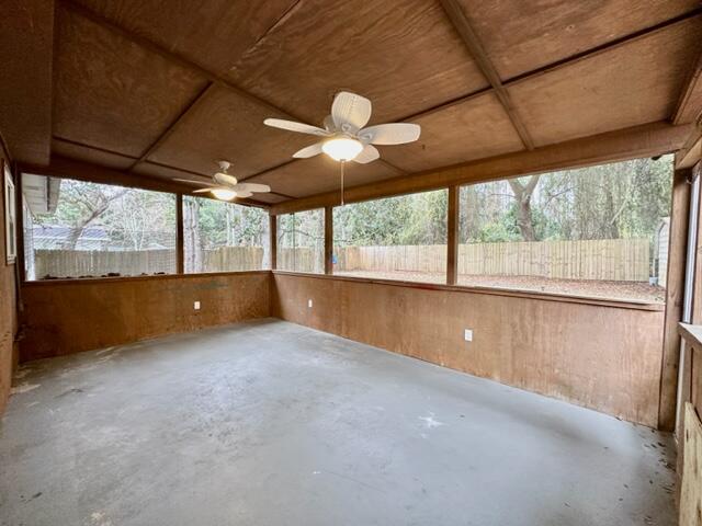 MARY ESTHER HEIGHTS - Residential Lease