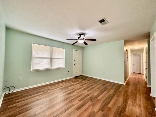 MARY ESTHER HEIGHTS - Residential Lease