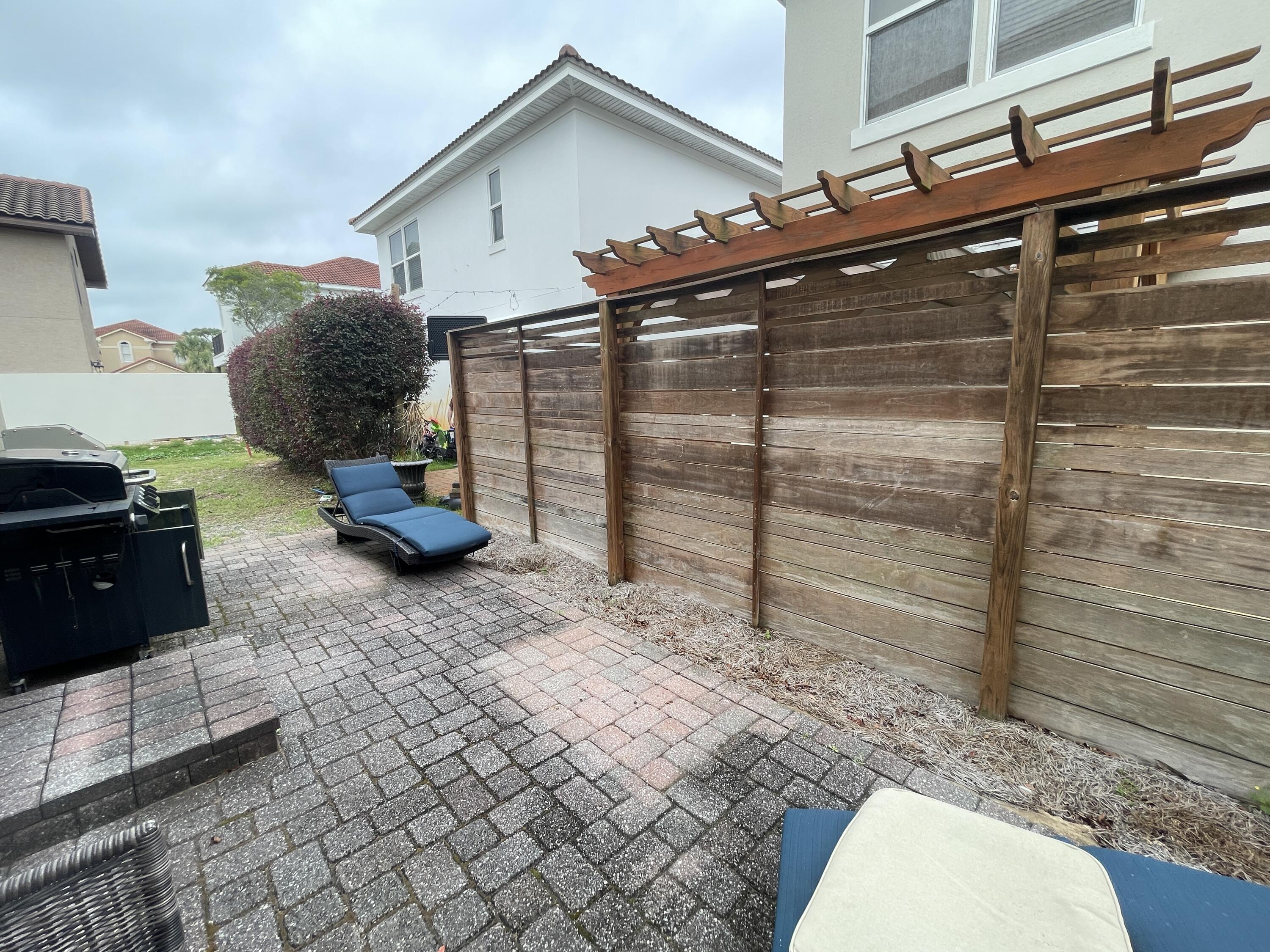 CALUSA BAY S/D - Residential Lease