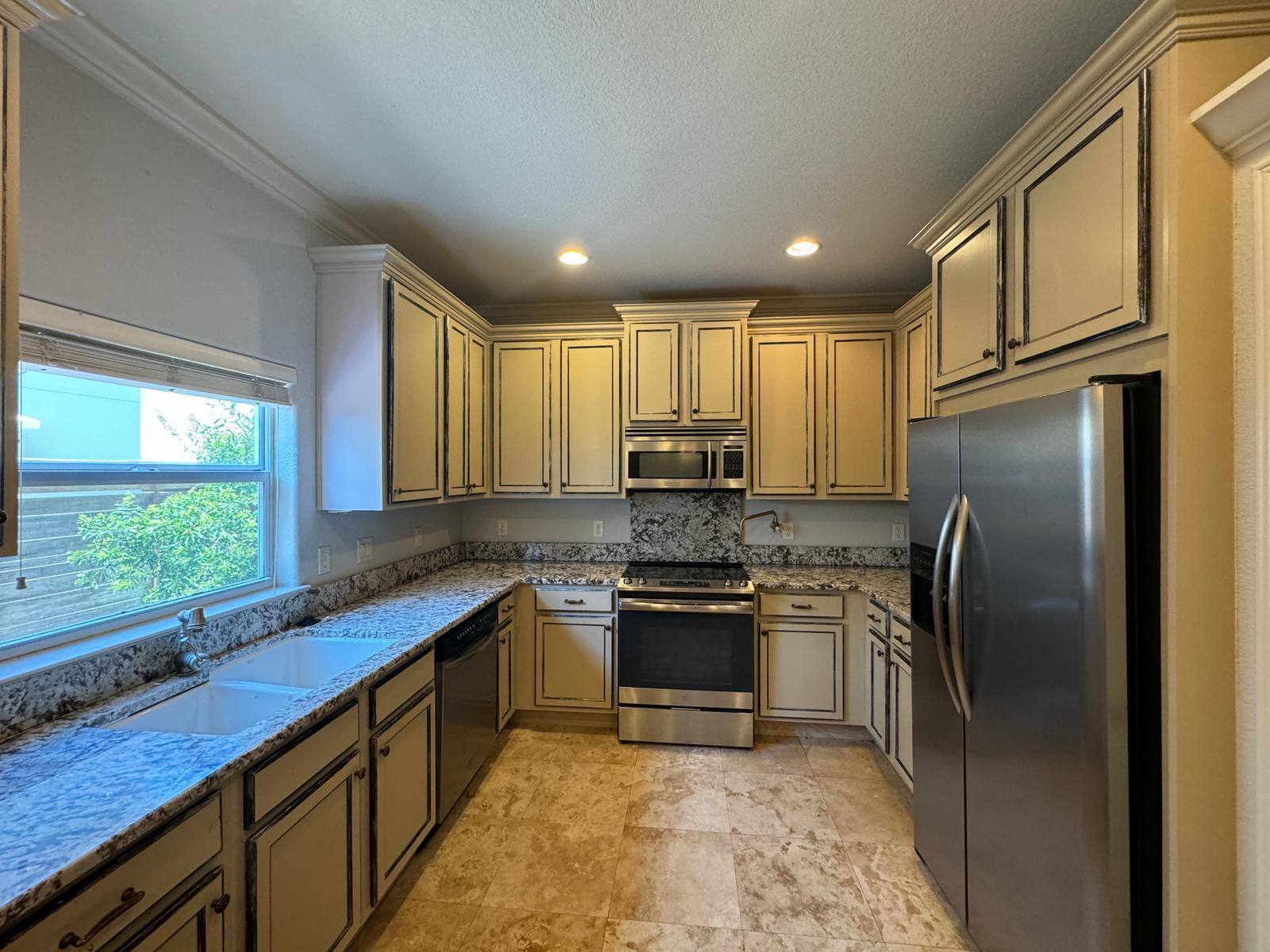 CALUSA BAY S/D - Residential Lease