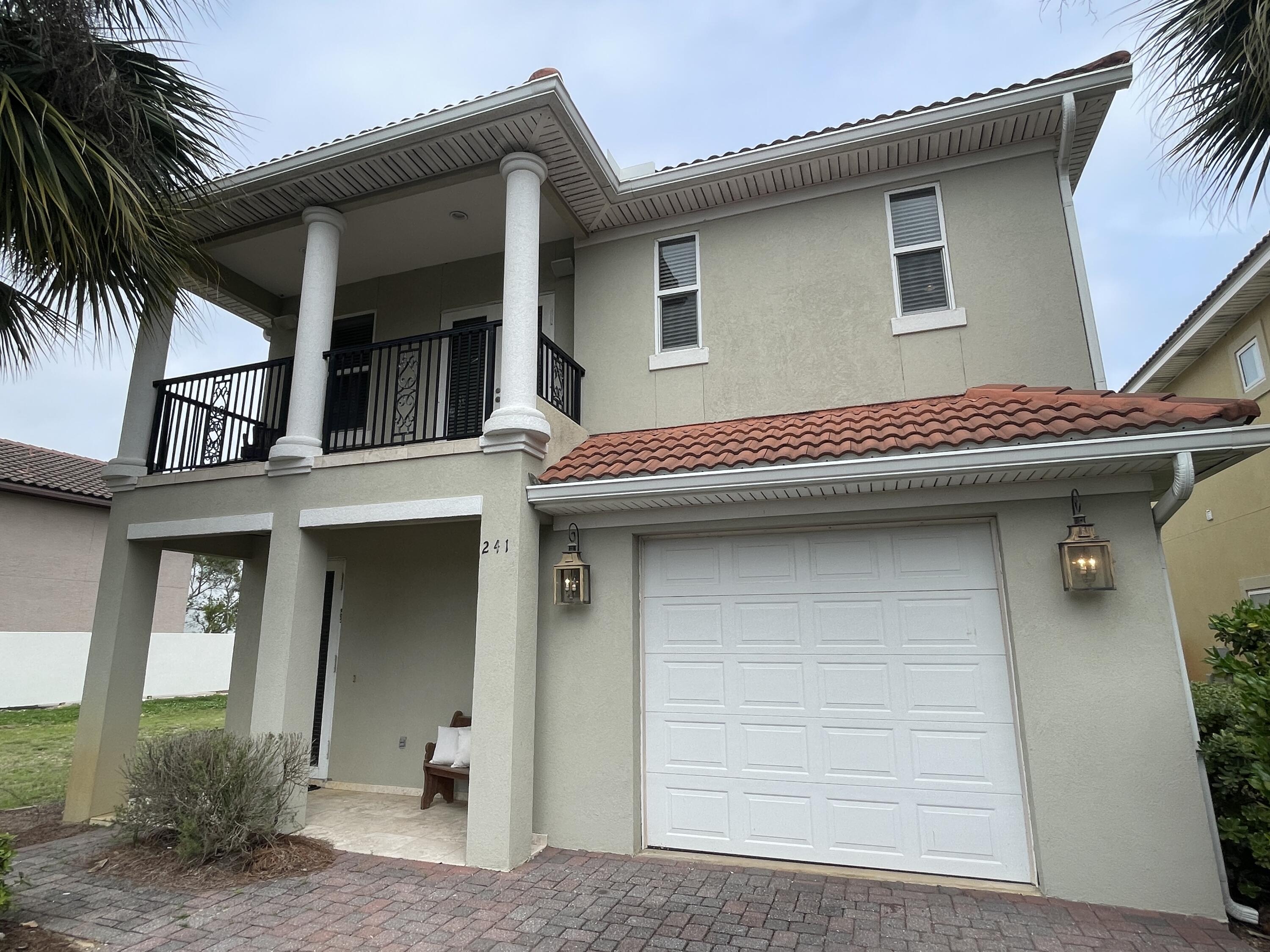 CALUSA BAY S/D - Residential Lease