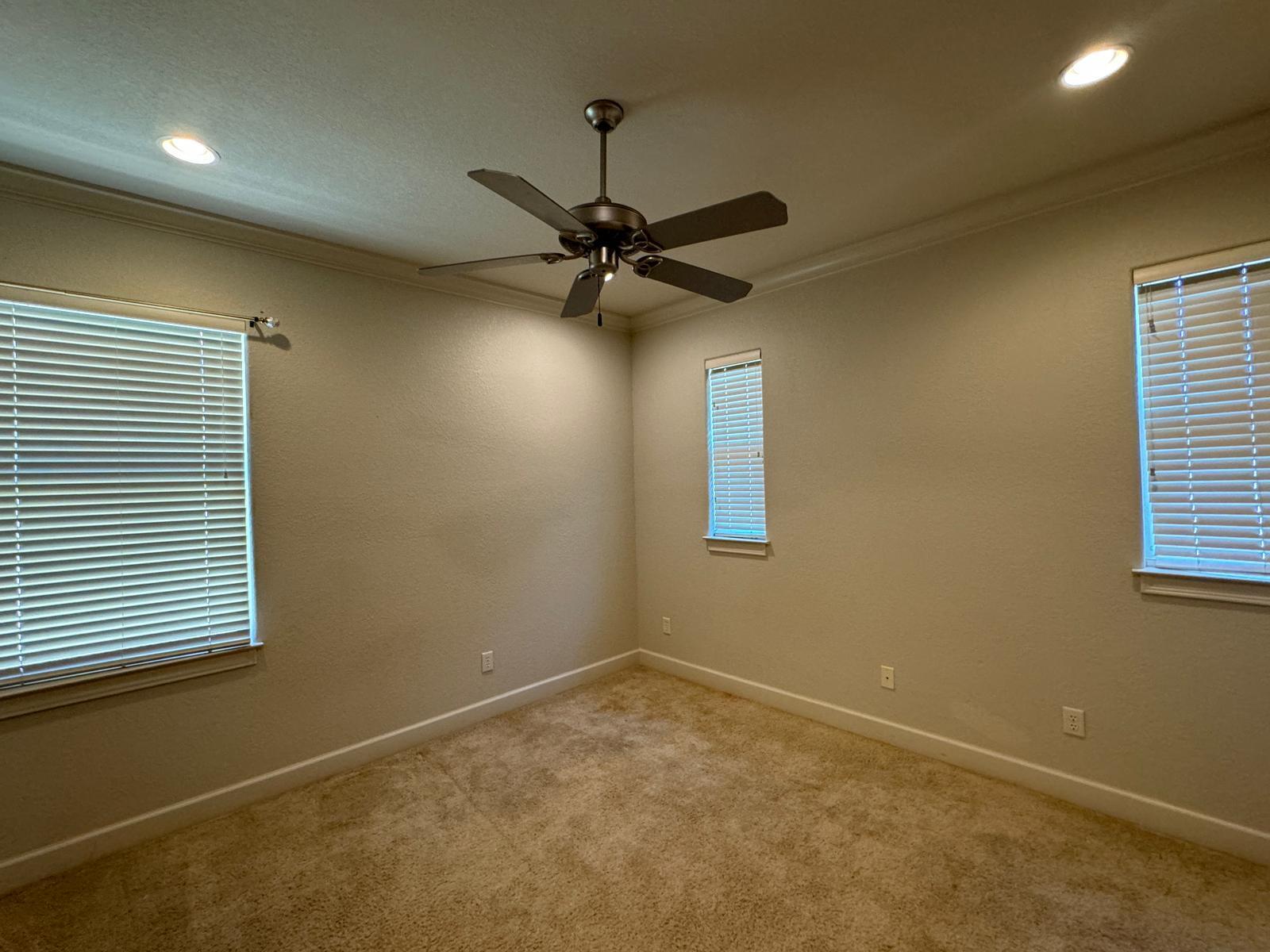 CALUSA BAY S/D - Residential Lease