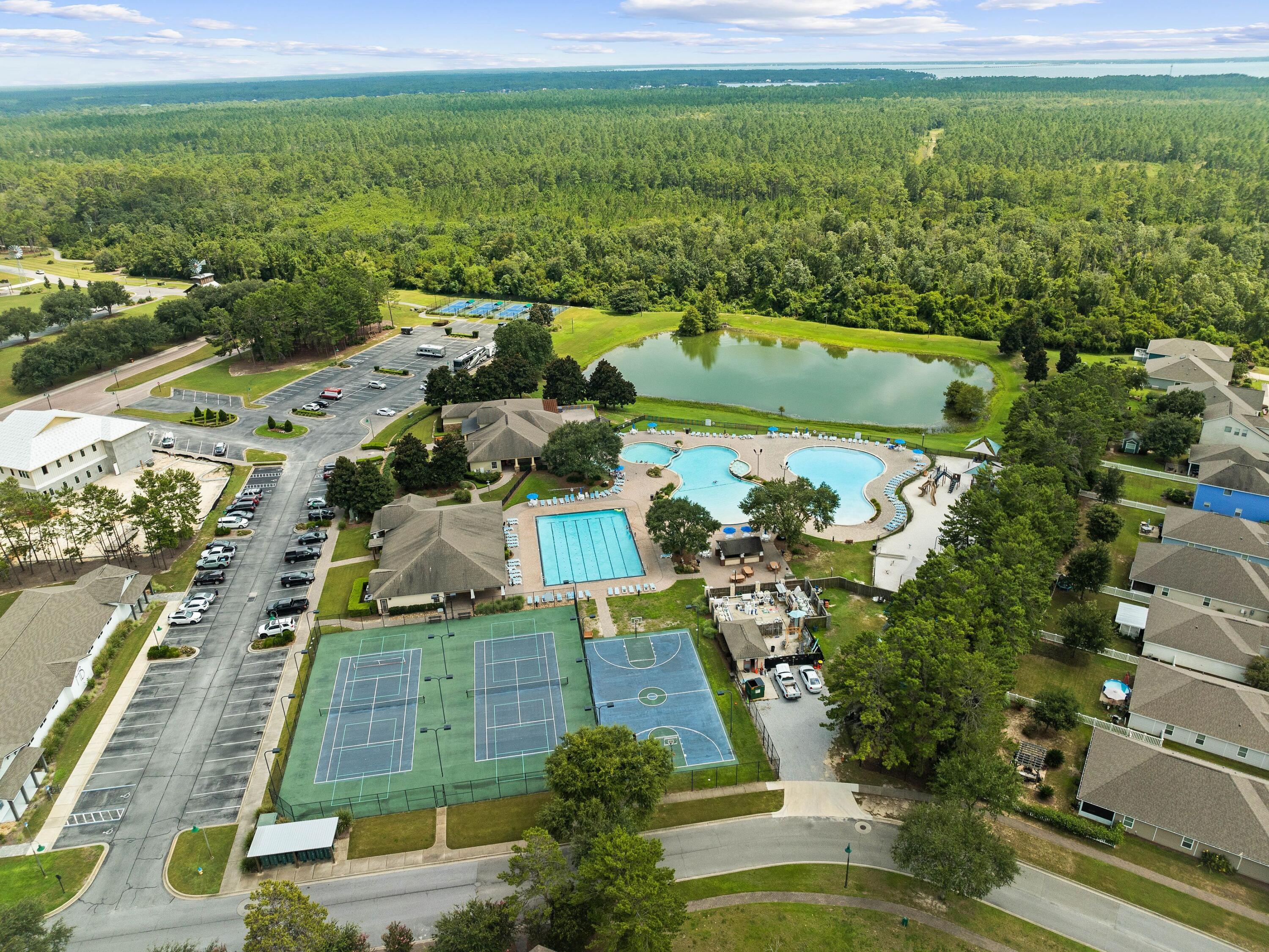 HAMMOCK BAY - Residential