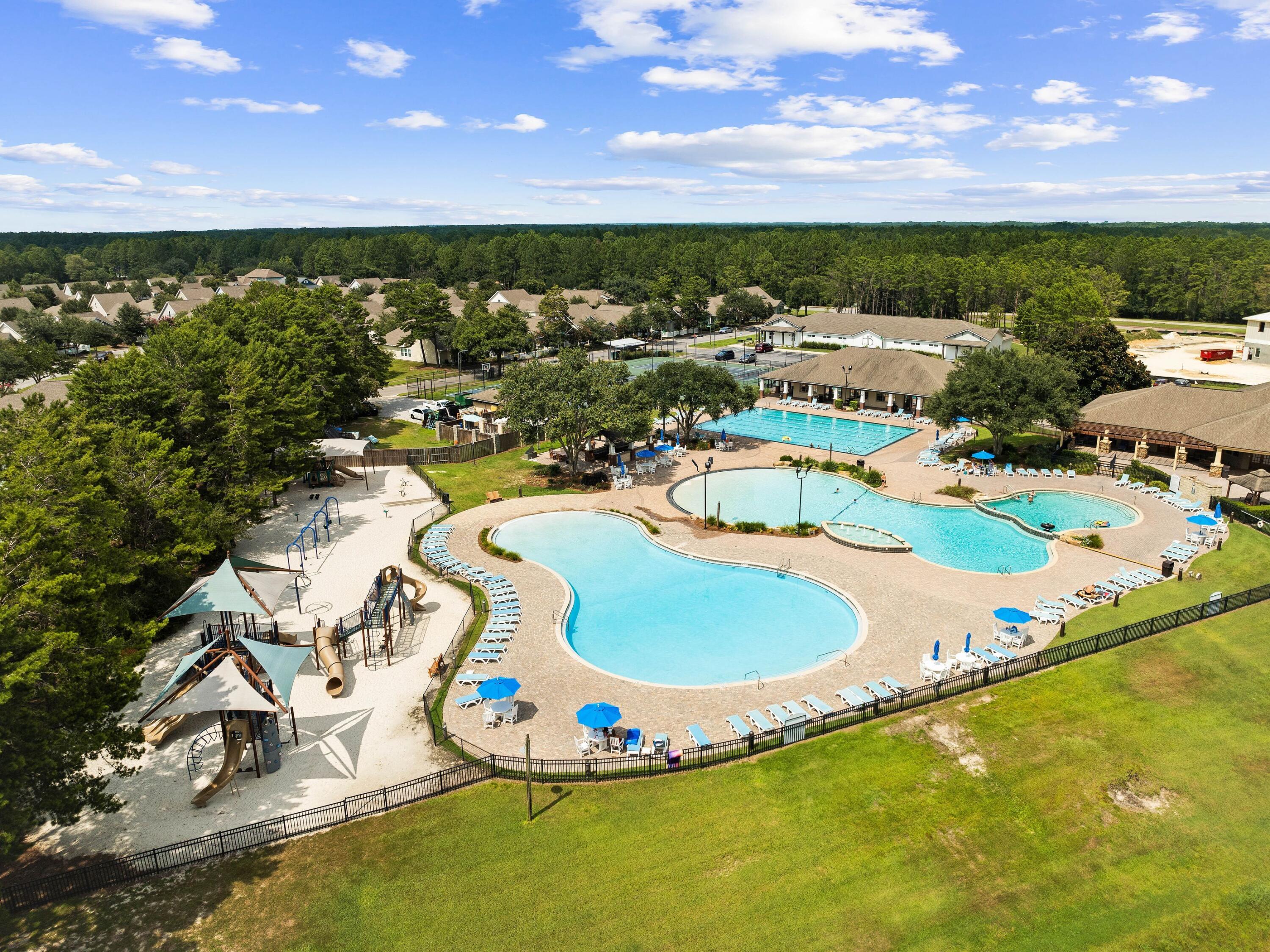 HAMMOCK BAY - Residential