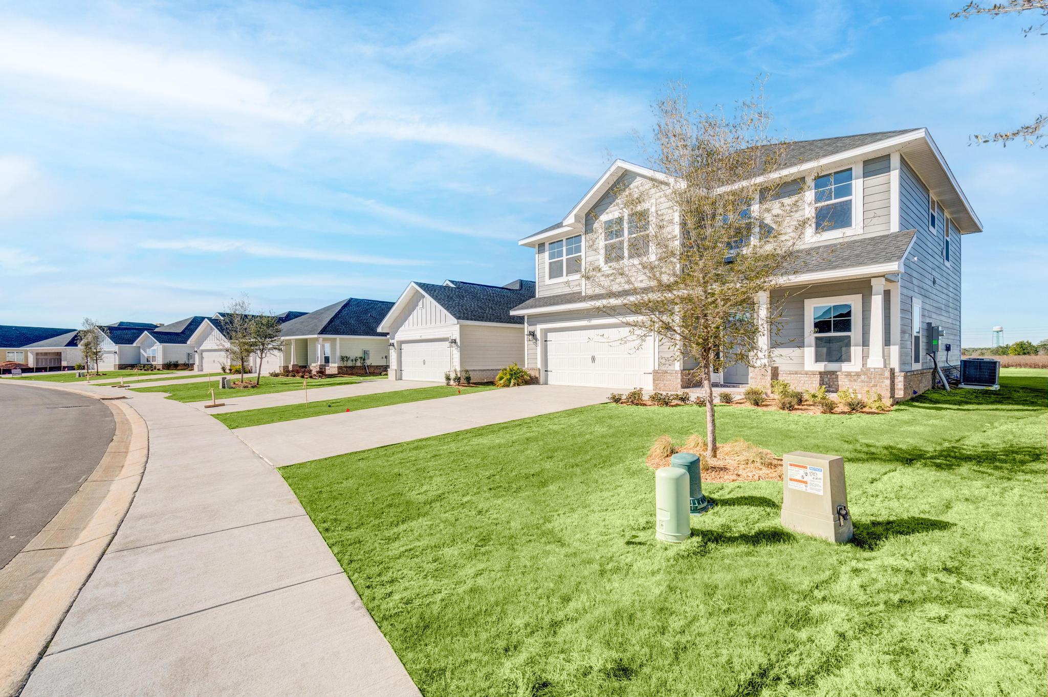 THE BLUFFS AT LAFAYETTE - Residential