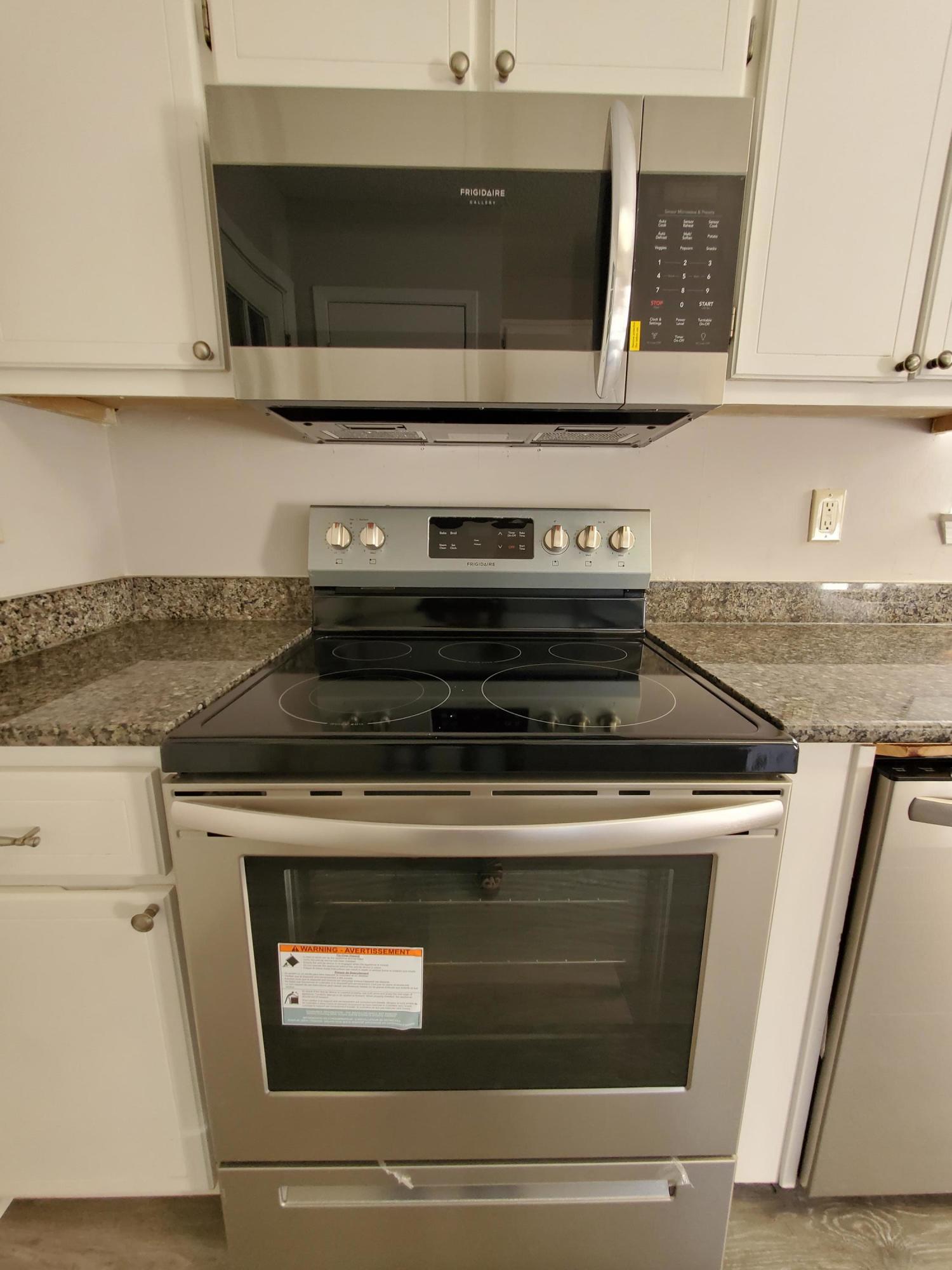 HOLLYROD PARK - Residential