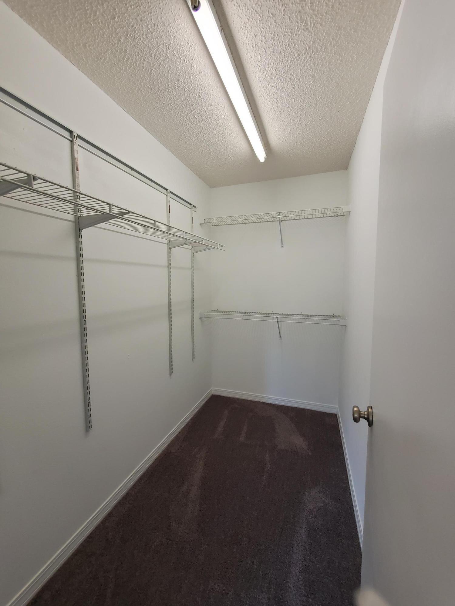 HOLLYROD PARK - Residential