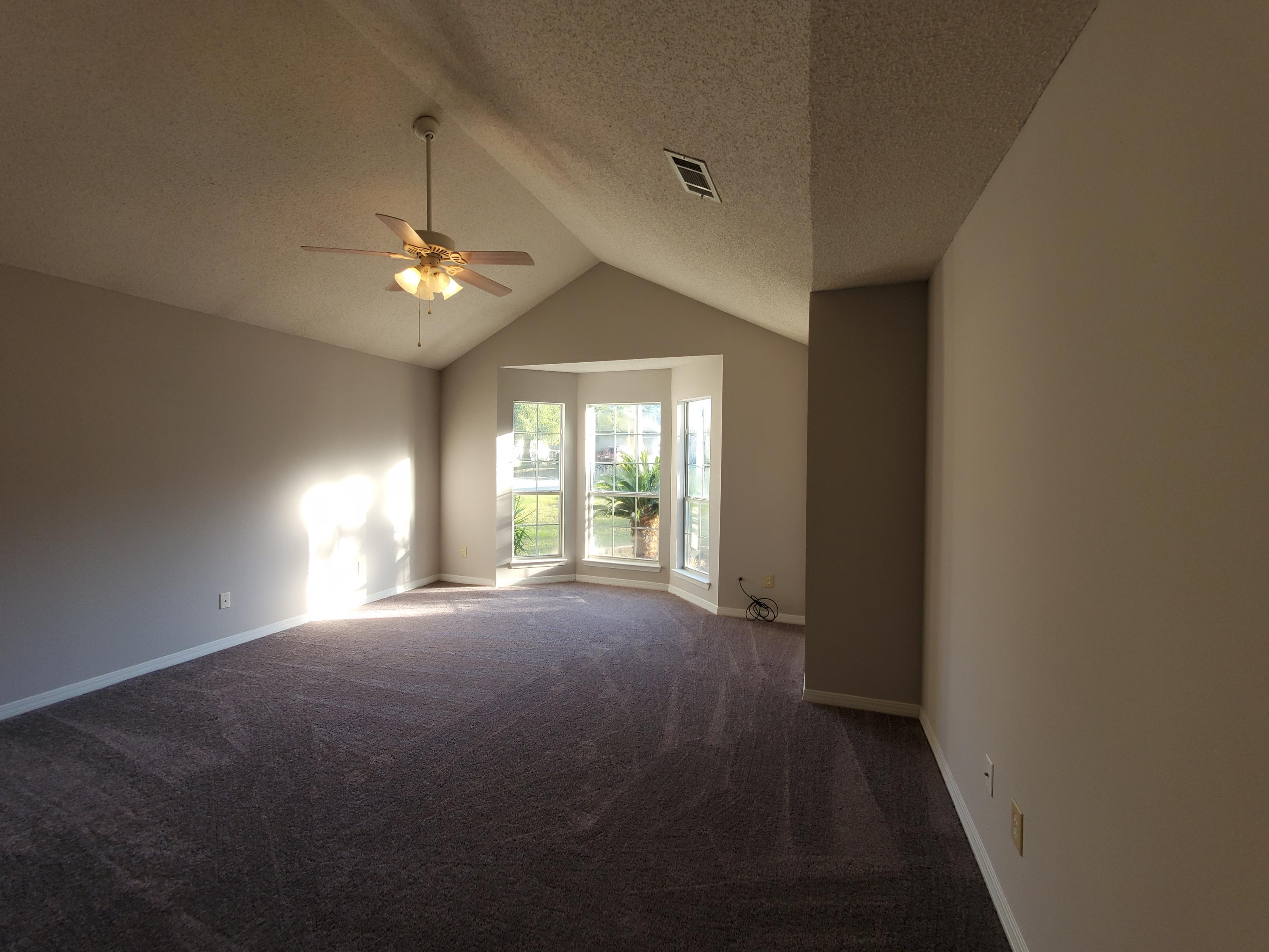 HOLLYROD PARK - Residential