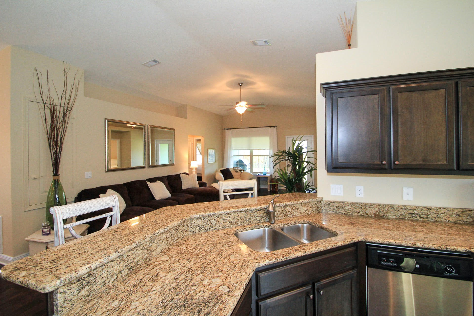 EAGLE BAY - Residential