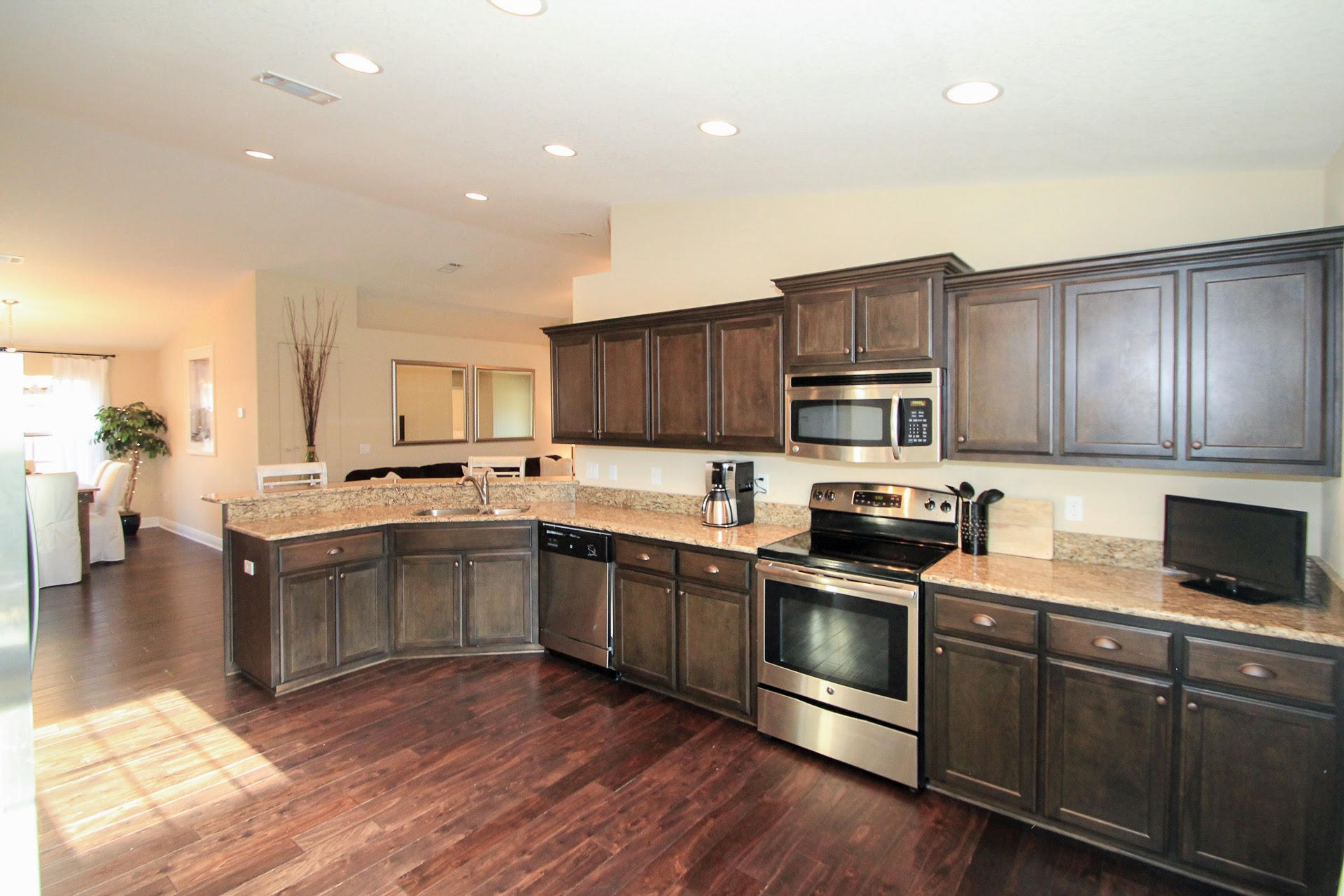 EAGLE BAY - Residential