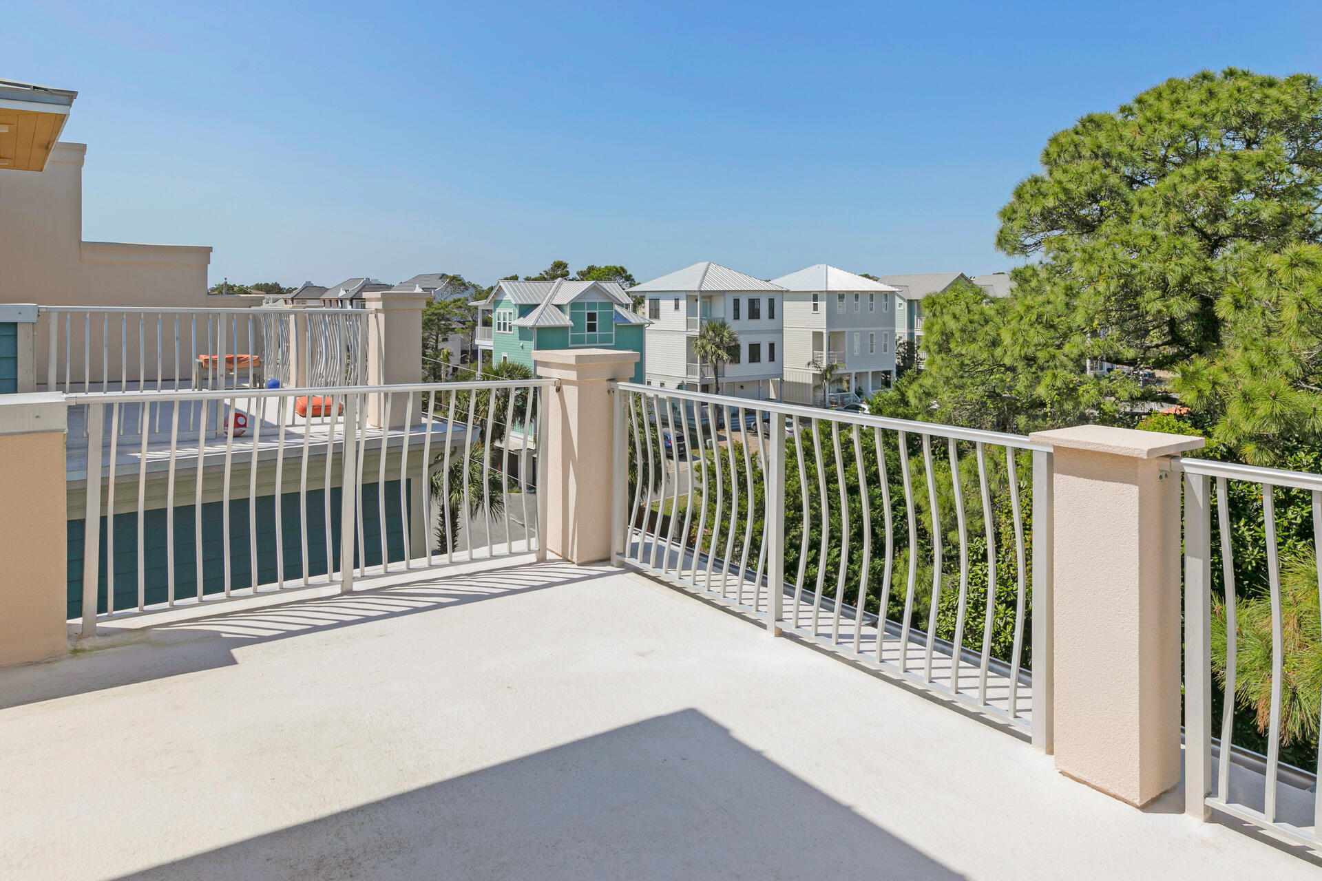 COASTAL DUNES - Residential