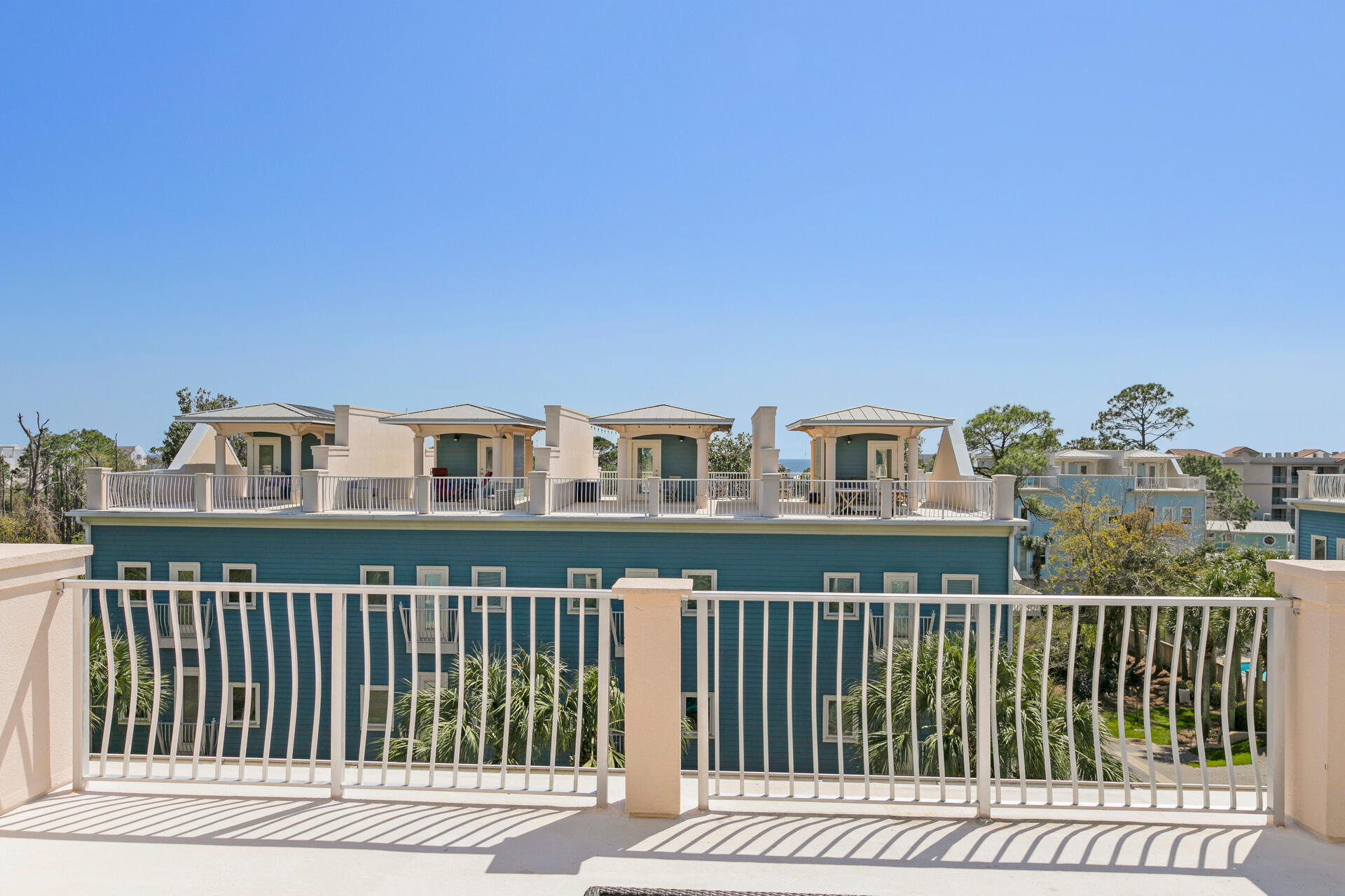 COASTAL DUNES - Residential