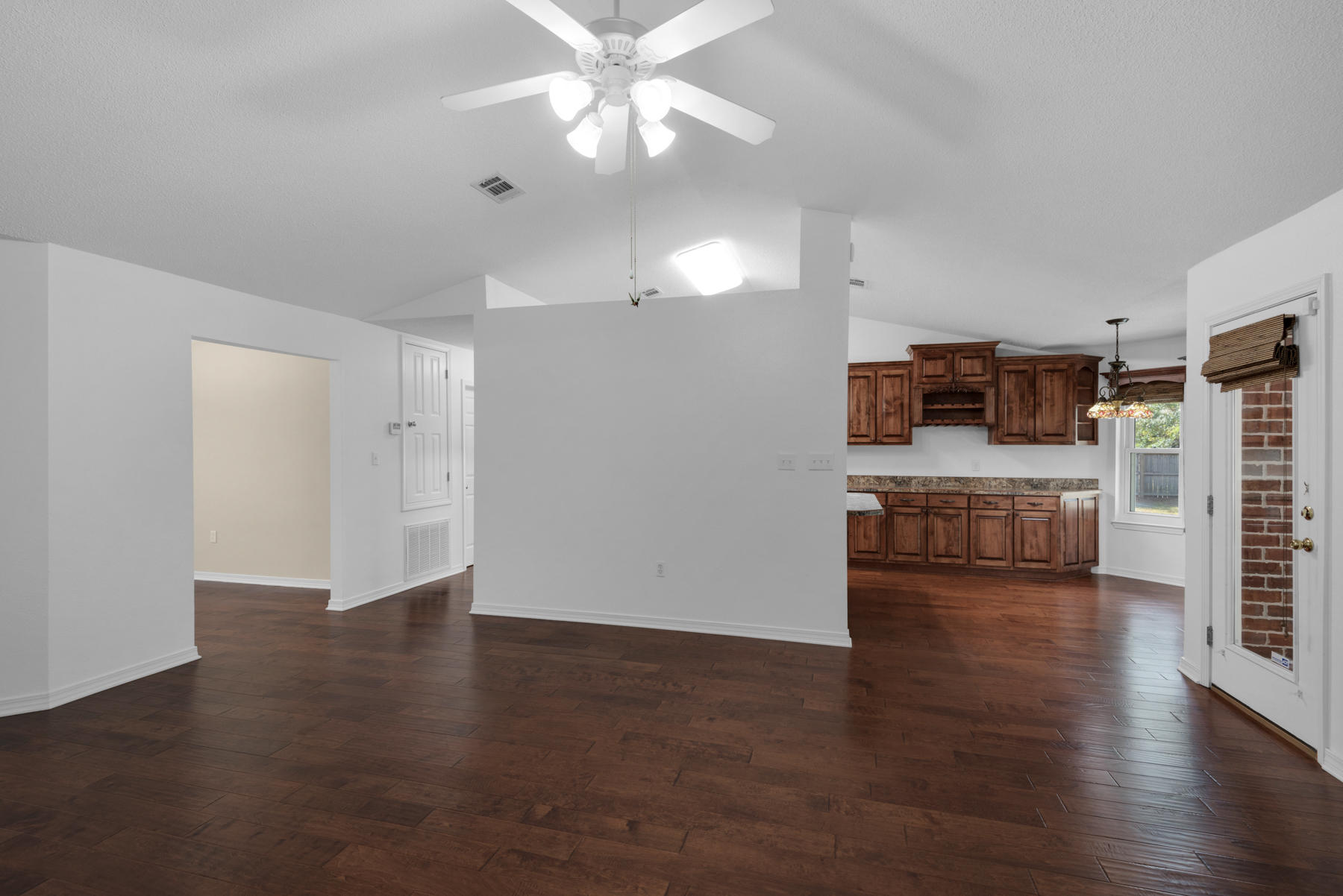 SOUTHWOODS - Residential