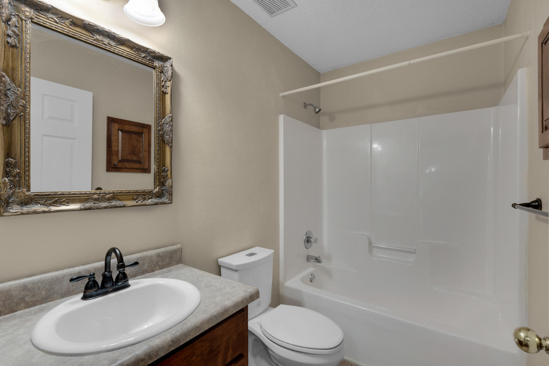 SOUTHWOODS - Residential