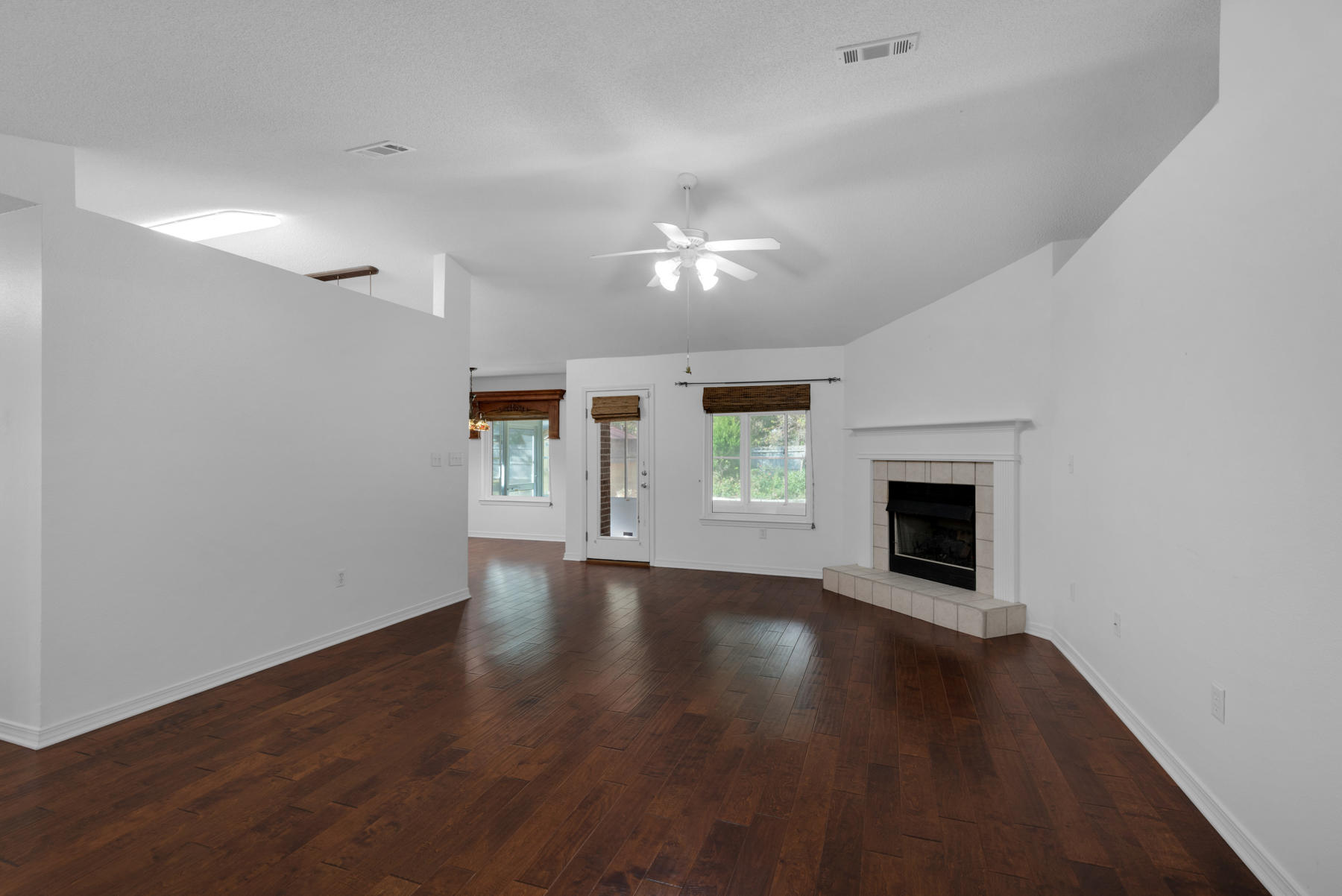 SOUTHWOODS - Residential