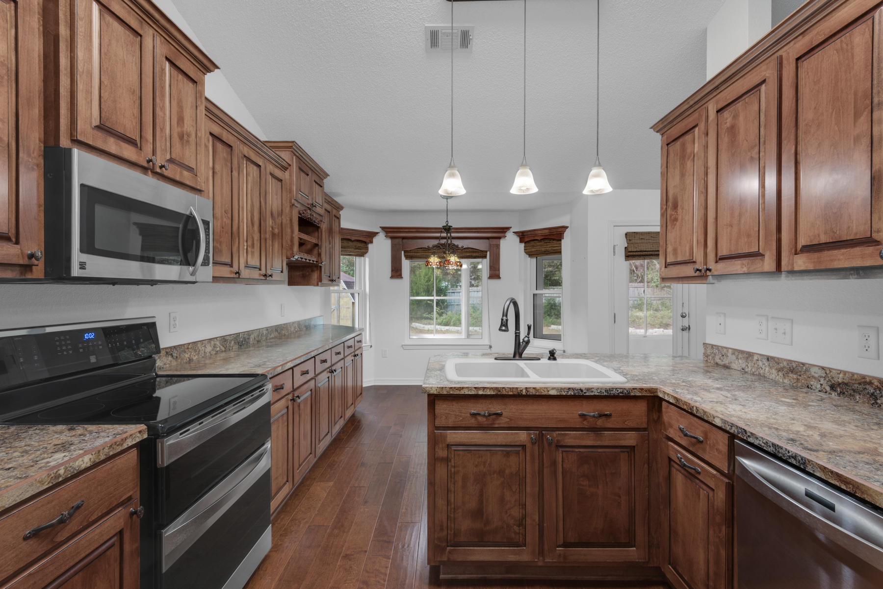 SOUTHWOODS - Residential