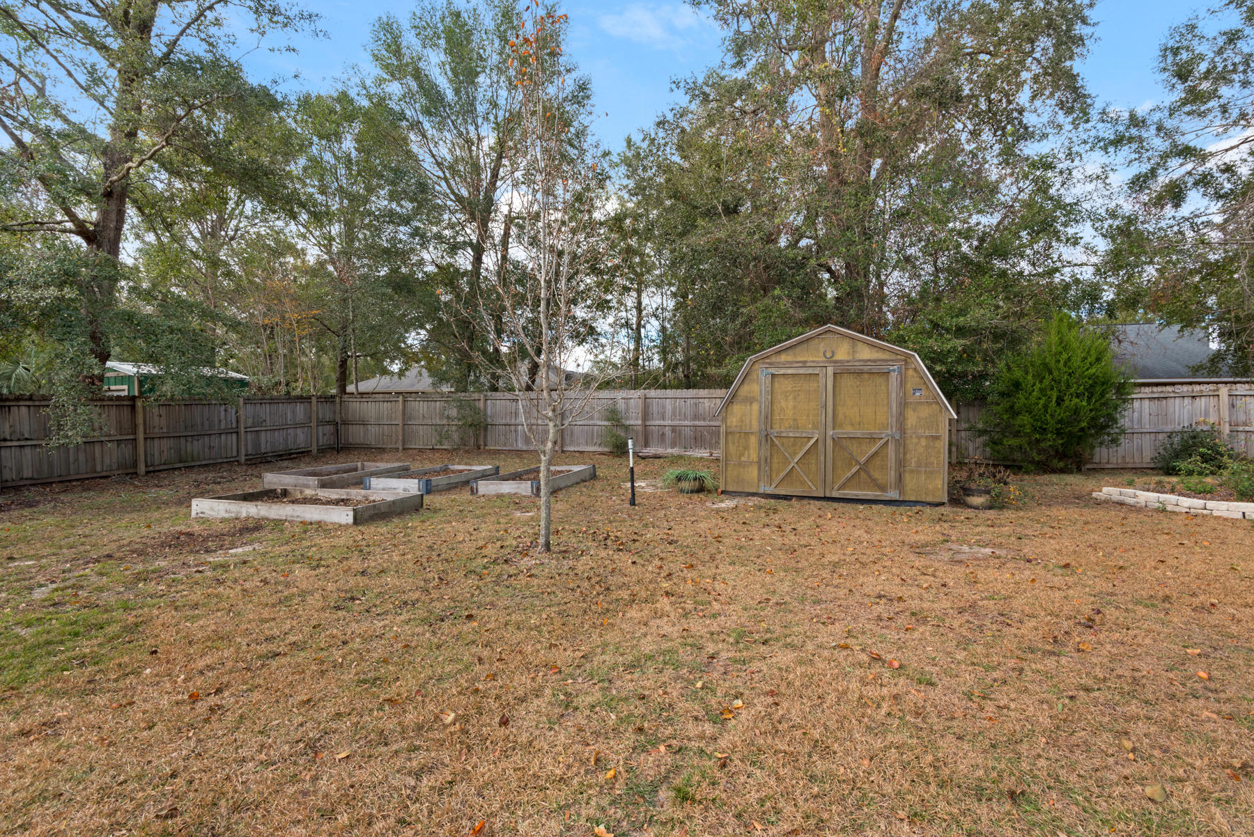 SOUTHWOODS - Residential