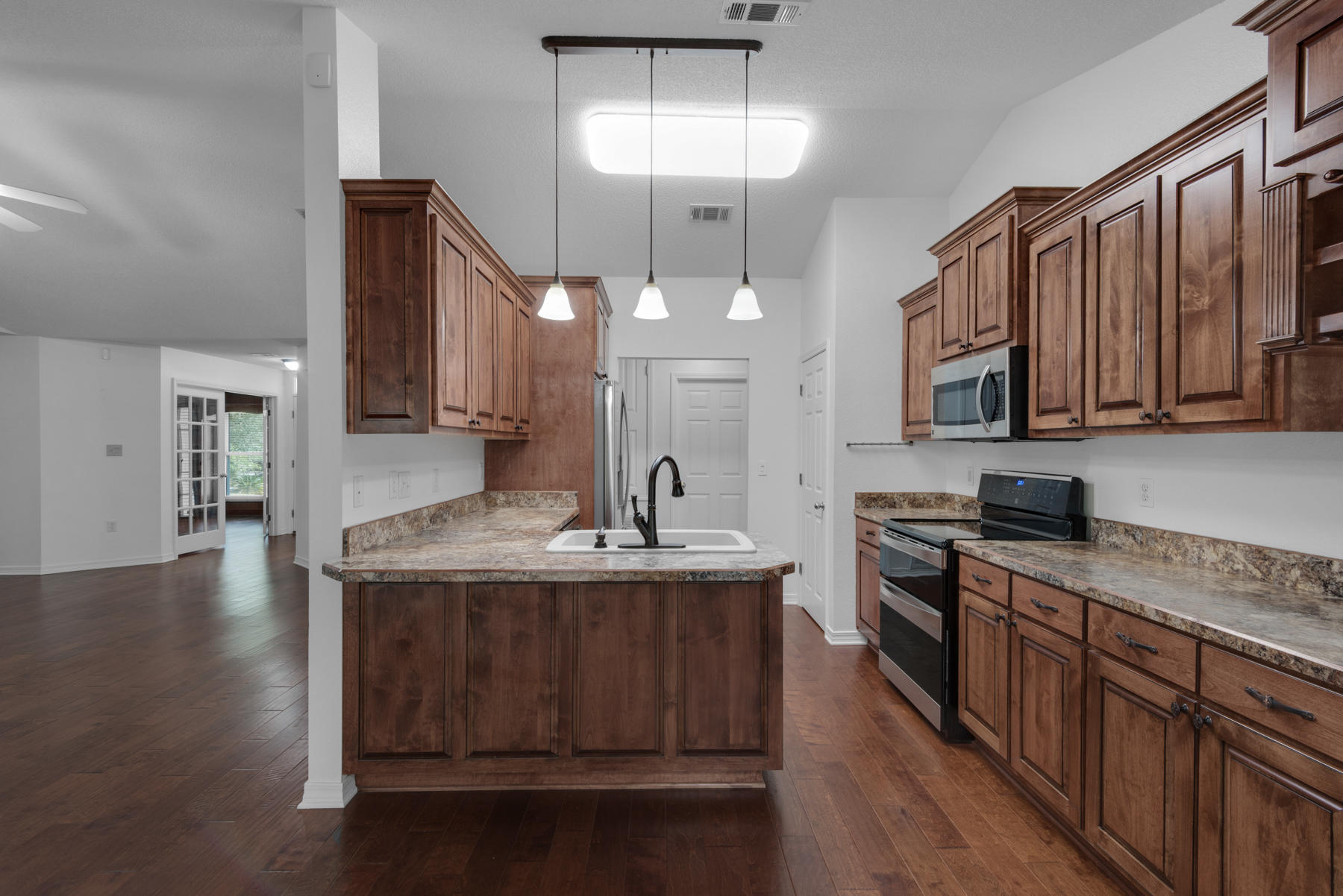 SOUTHWOODS - Residential