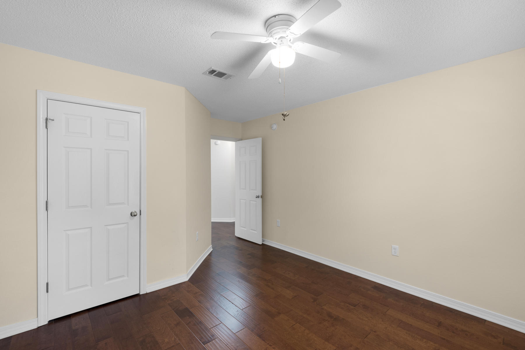 SOUTHWOODS - Residential