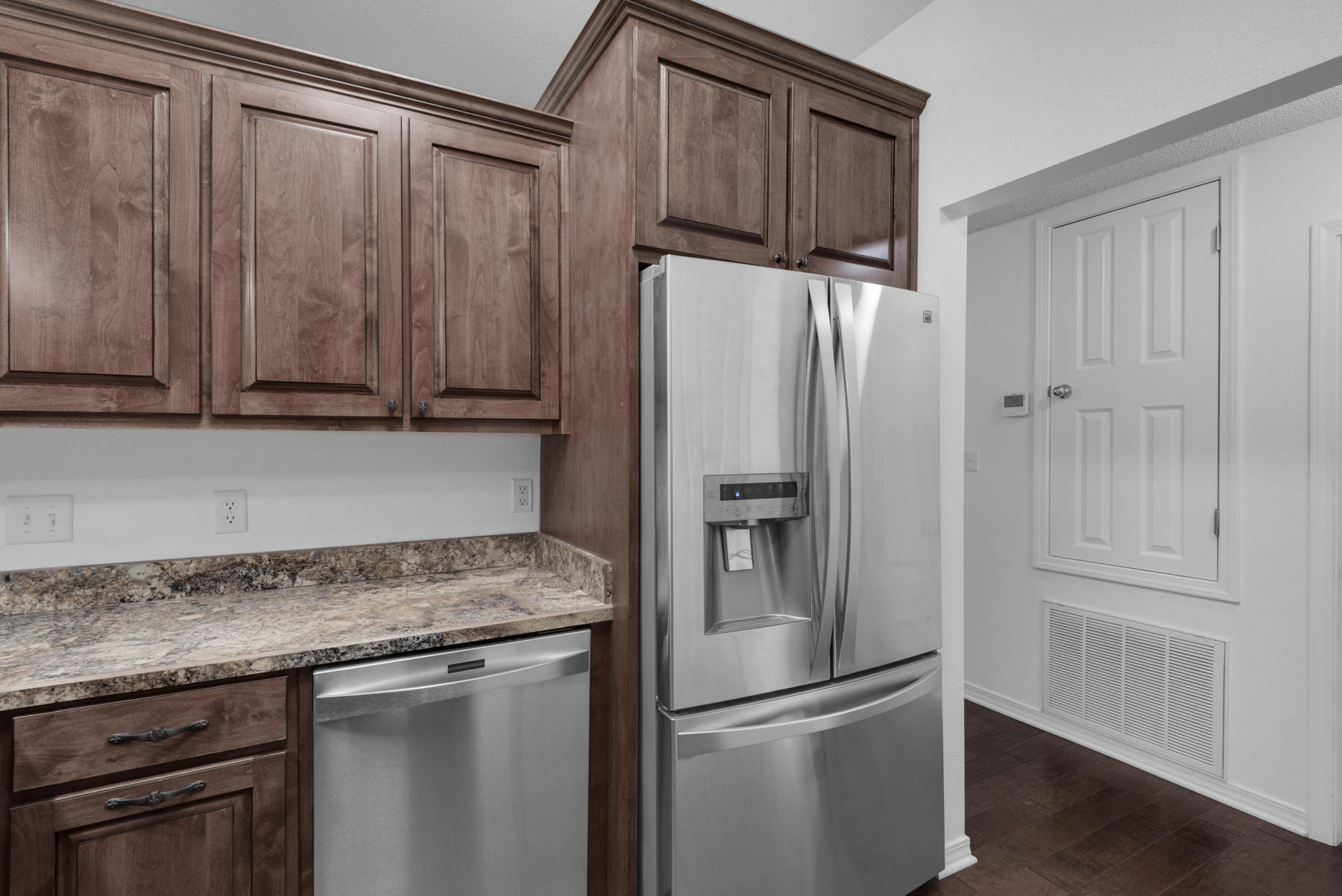 SOUTHWOODS - Residential