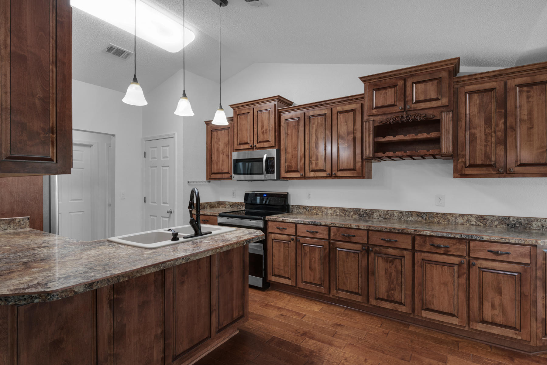 SOUTHWOODS - Residential