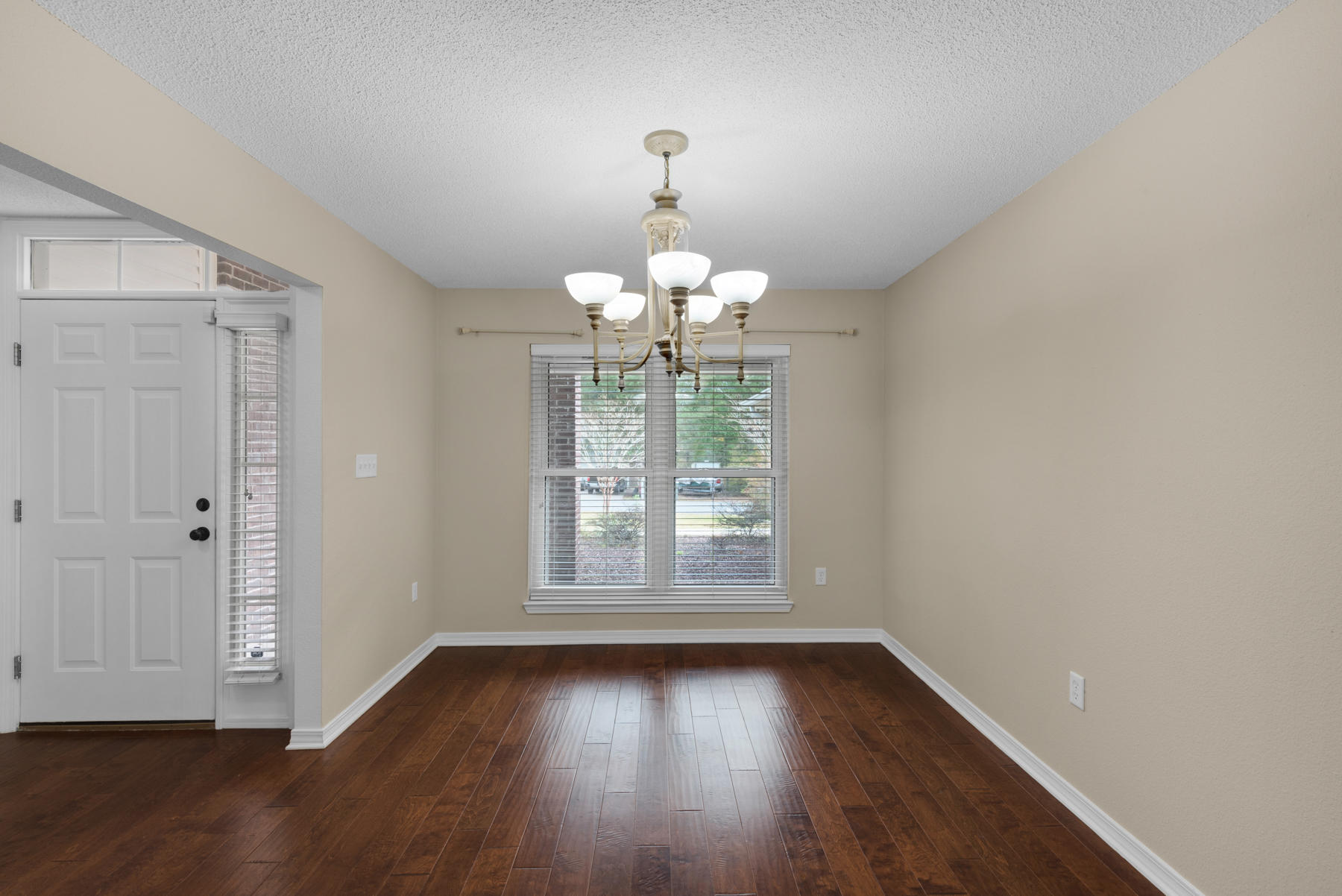 SOUTHWOODS - Residential