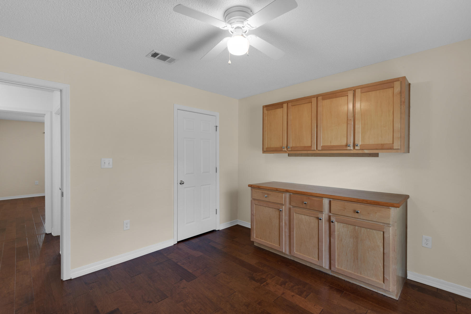 SOUTHWOODS - Residential